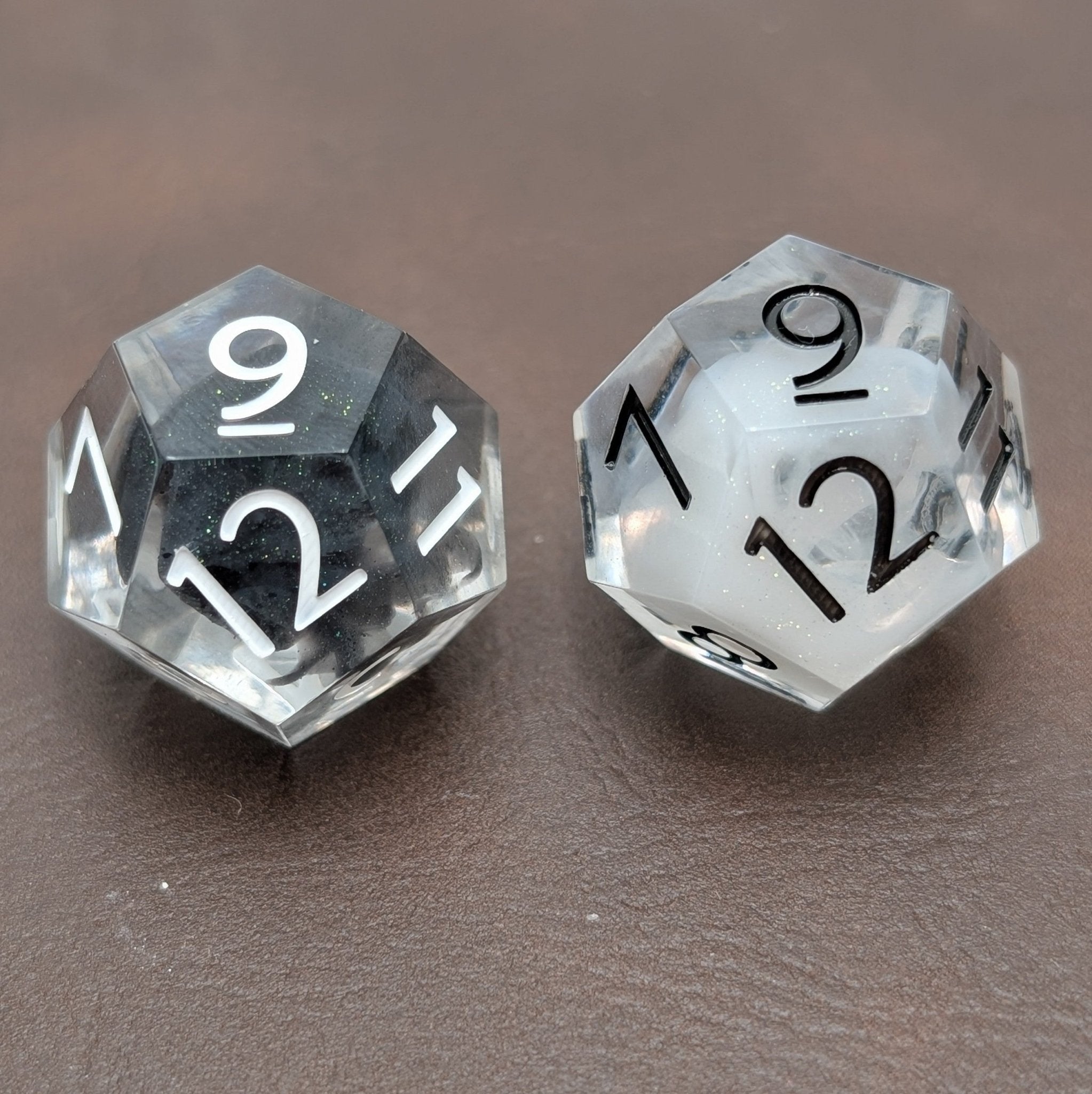 Equilibrium - 2pc Duality Dice for Daggerheart - EBONWOOD