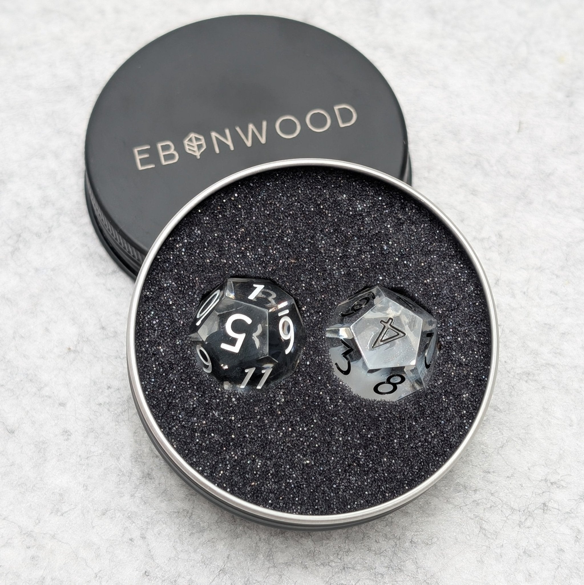 Equilibrium - 2pc Duality Dice for Daggerheart - EBONWOOD