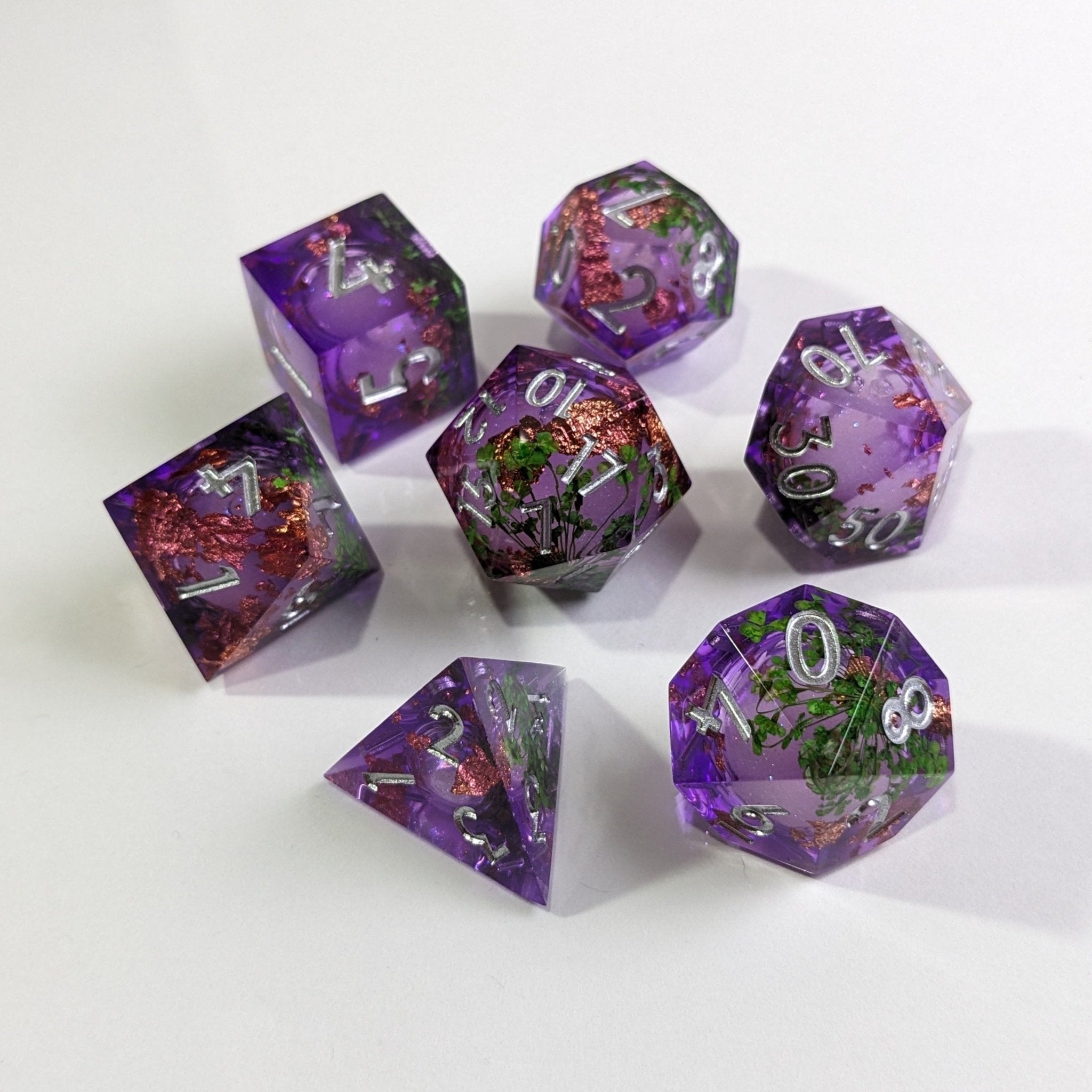 Twilight Trefoil 7-Piece Liquid Core Dice Set