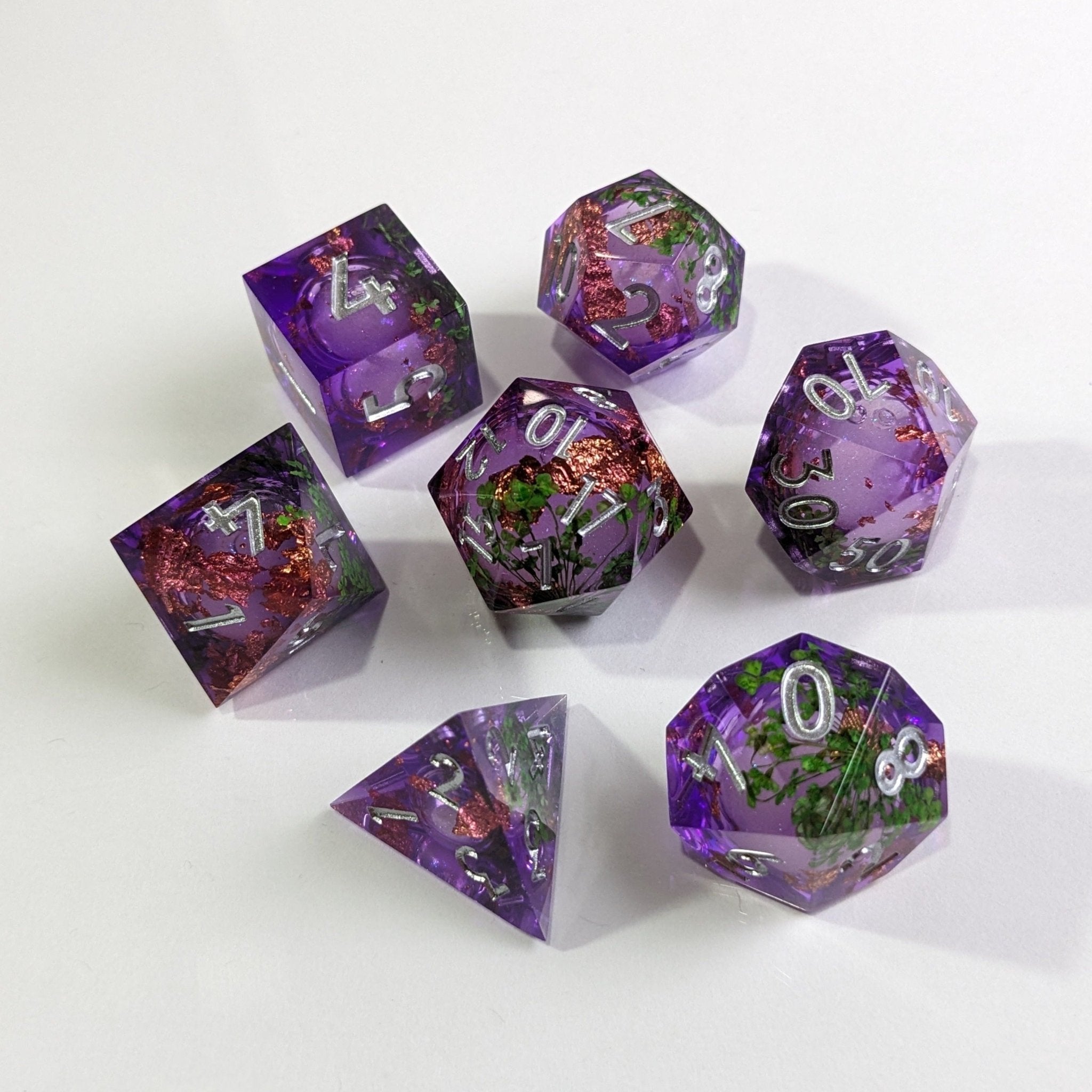 Twilight Trefoil 7-Piece Liquid Core Dice Set