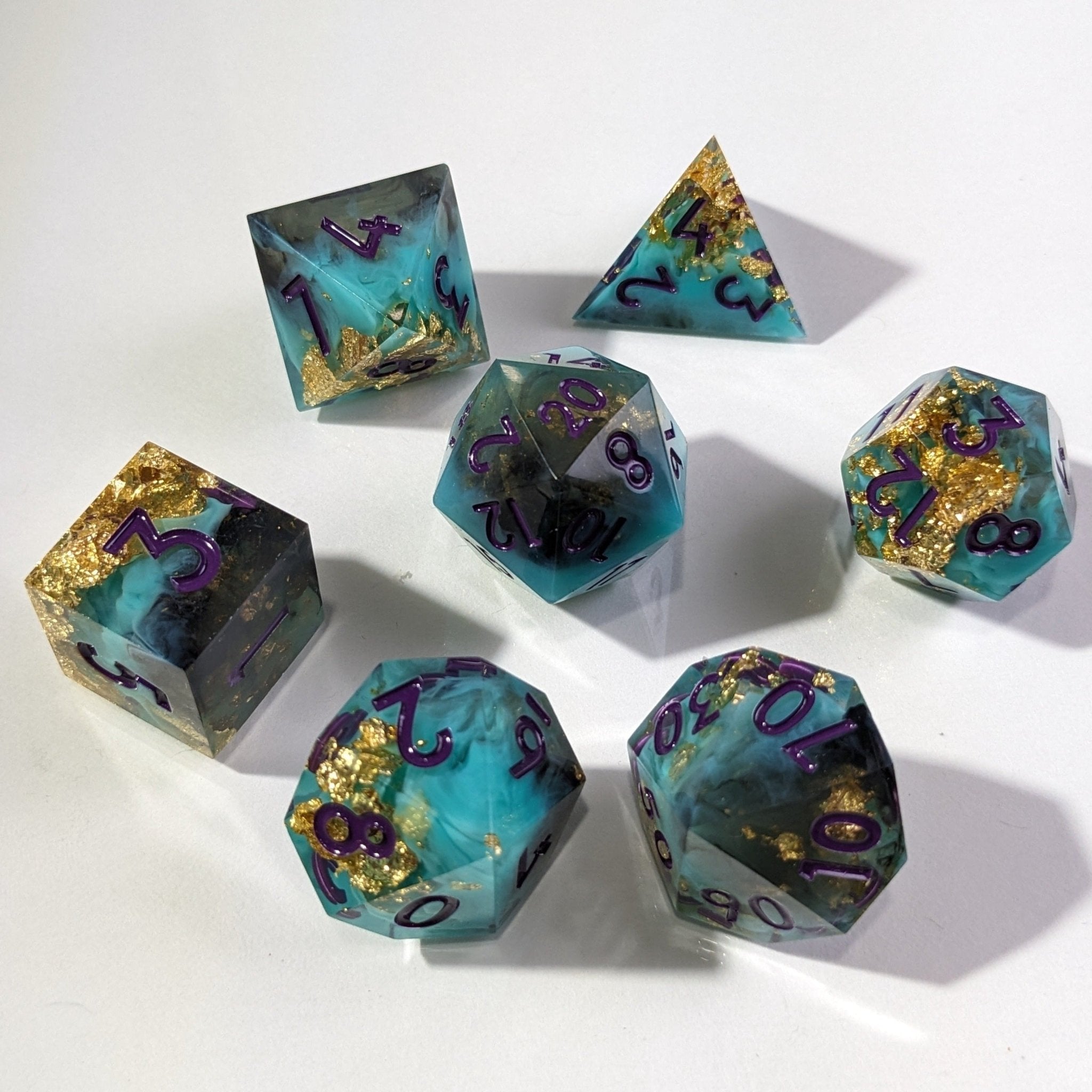Cursed Tealstone - 7 Piece Luxury D&D Dice Set