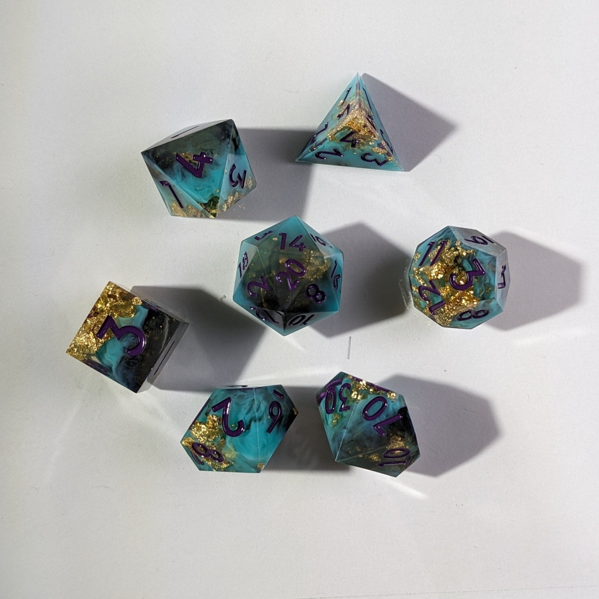 Cursed Tealstone - 7 Piece Luxury D&D Dice Set