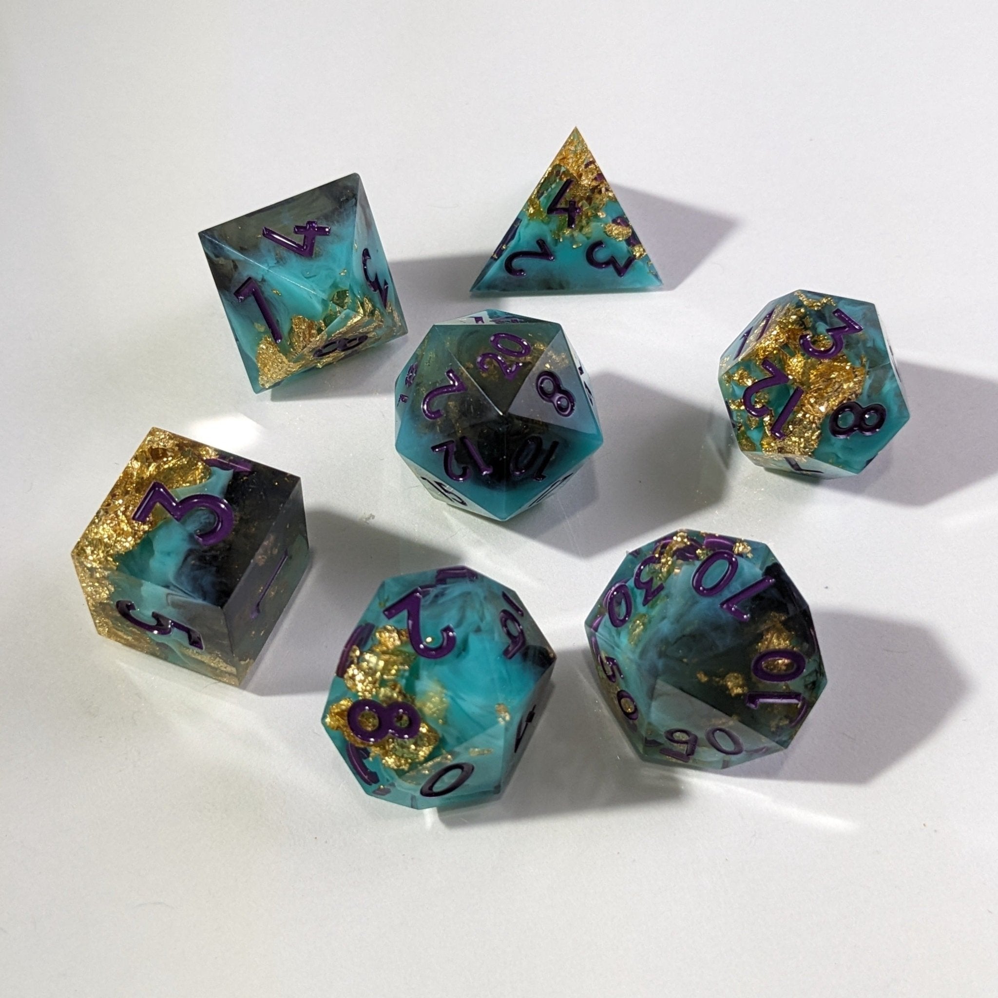 Cursed Tealstone - 7 Piece Luxury D&D Dice Set