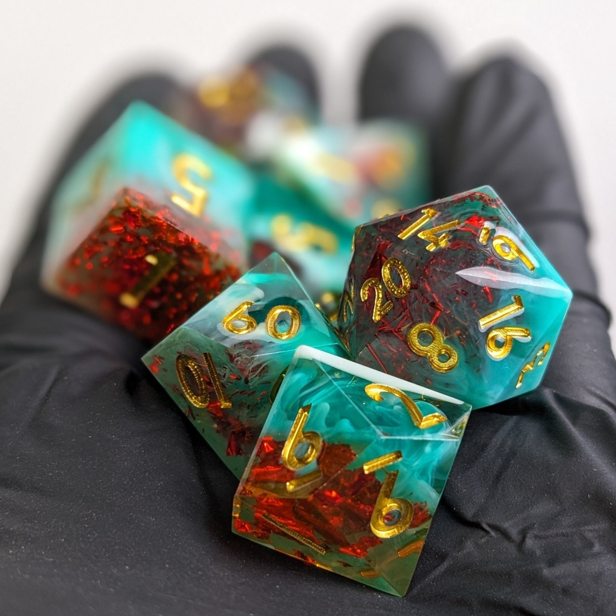 Vampiric Embrace - 7 Piece Luxury D&D Dice Set