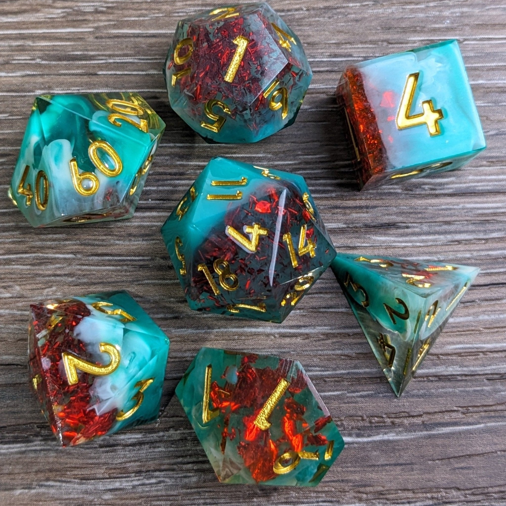 Vampiric Embrace - 7 Piece Luxury D&D Dice Set