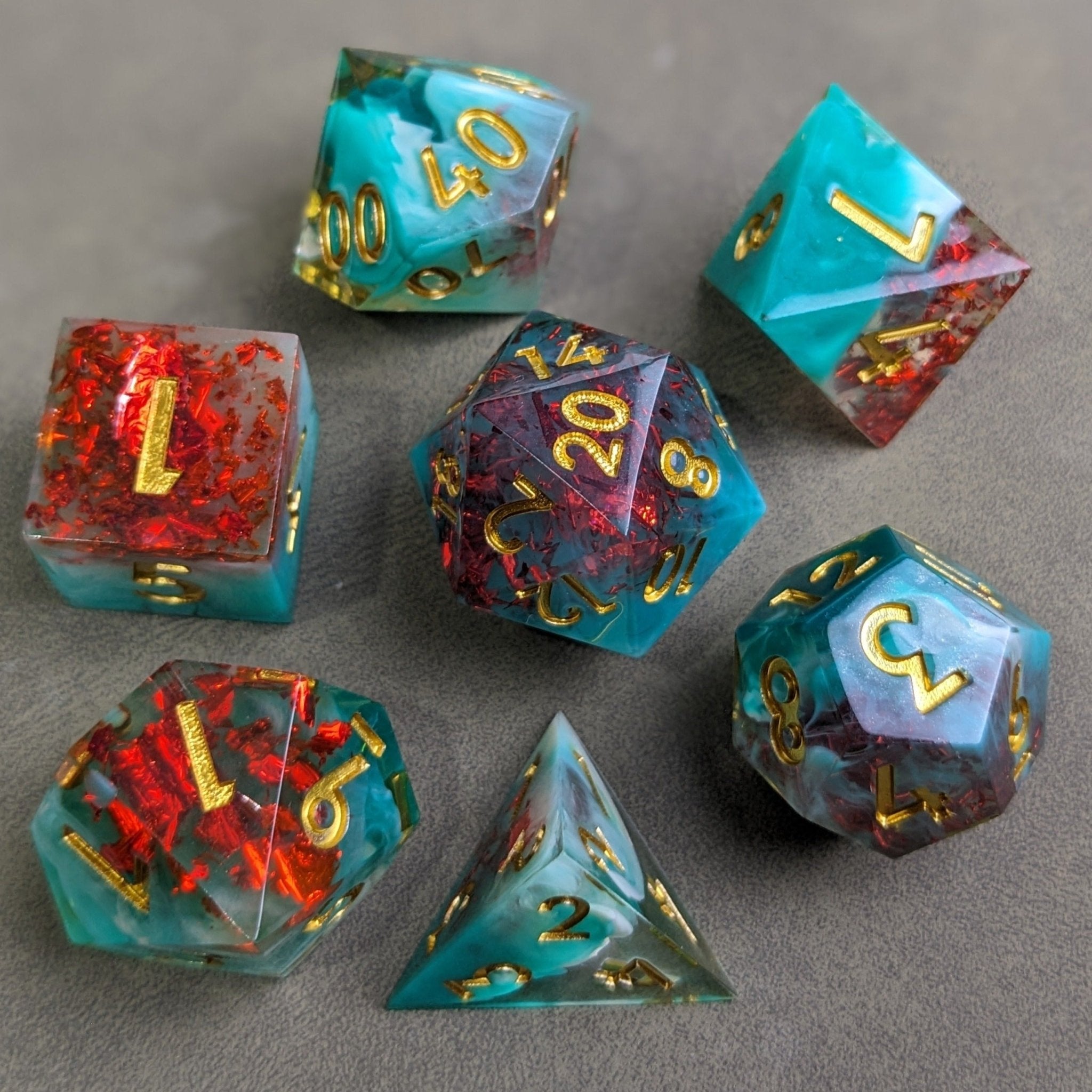 Vampiric Embrace - 7 Piece Luxury D&D Dice Set