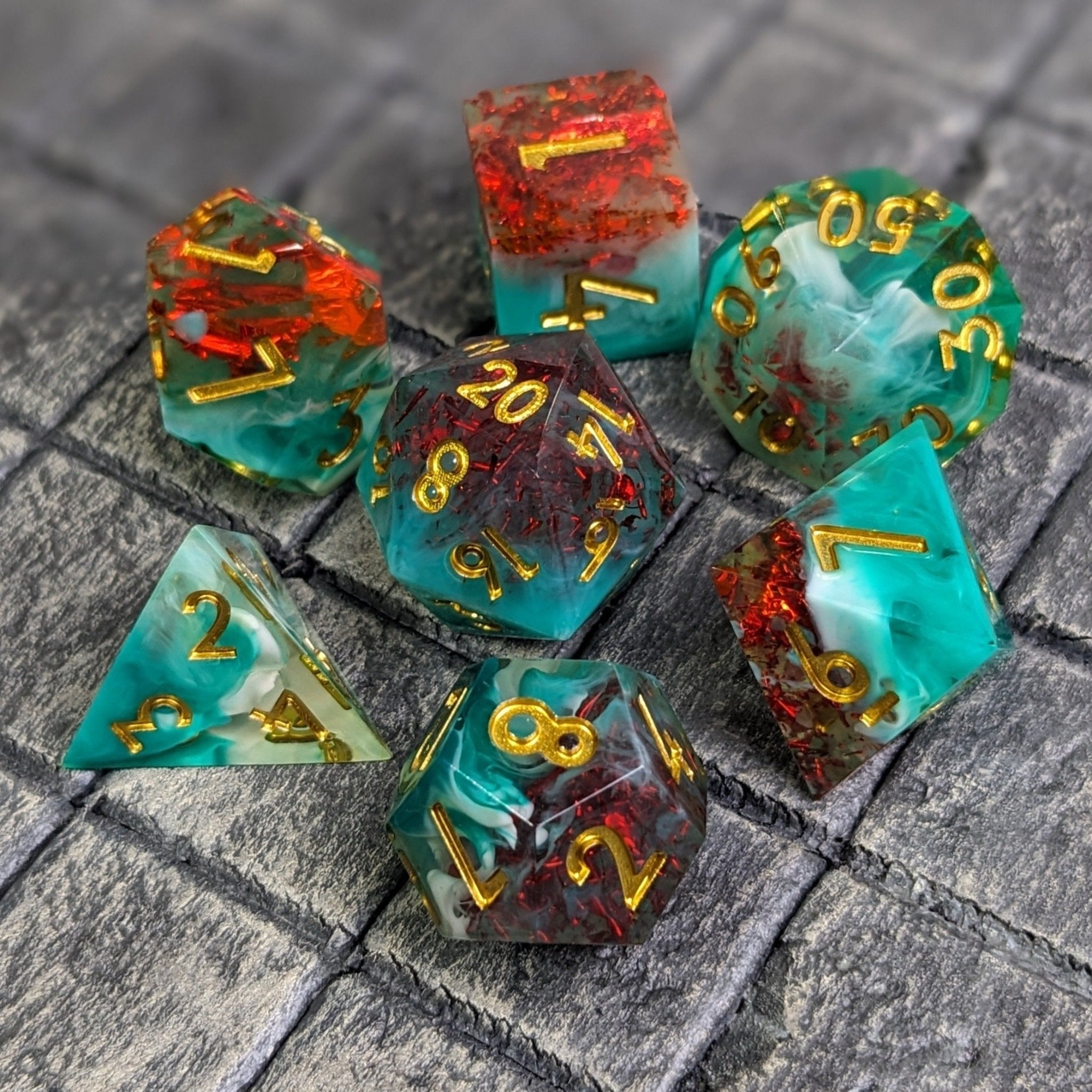 Vampiric Embrace - 7 Piece Luxury D&D Dice Set
