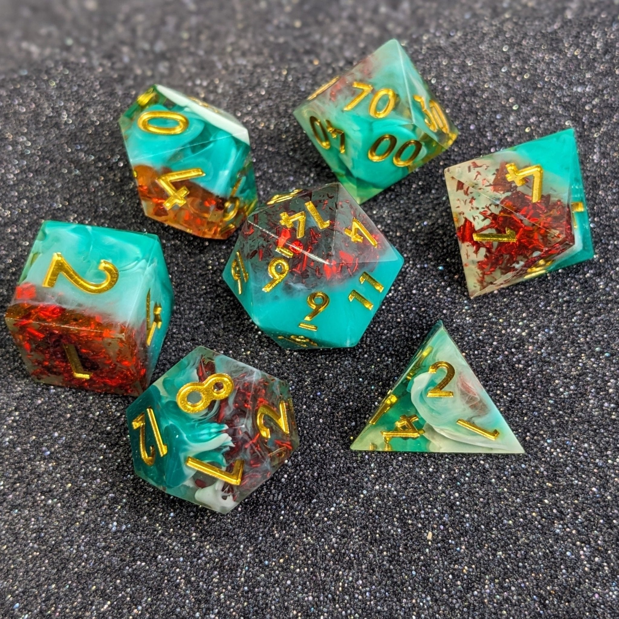 Vampiric Embrace - 7 Piece Luxury D&D Dice Set