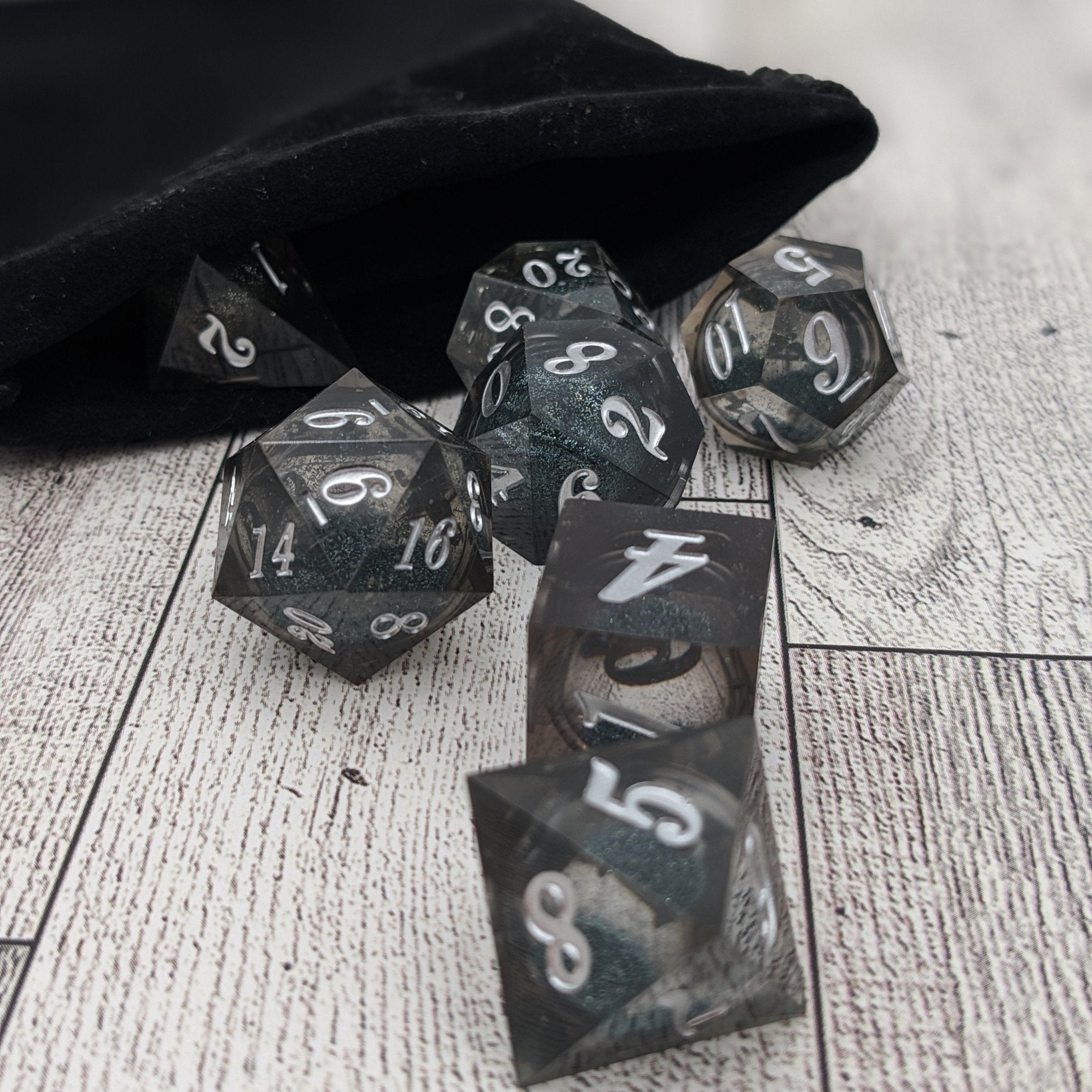 Silver Veil 7-Piece Liquid Core Dice Set