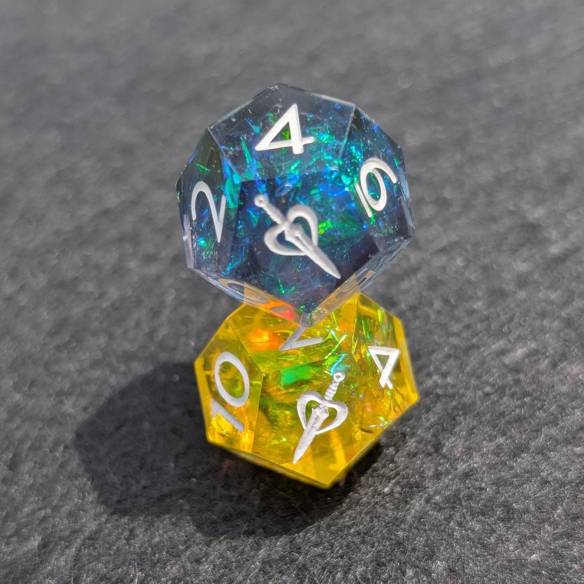 Brightbane - 2pc Duality Dice for Daggerheart - EBONWOOD
