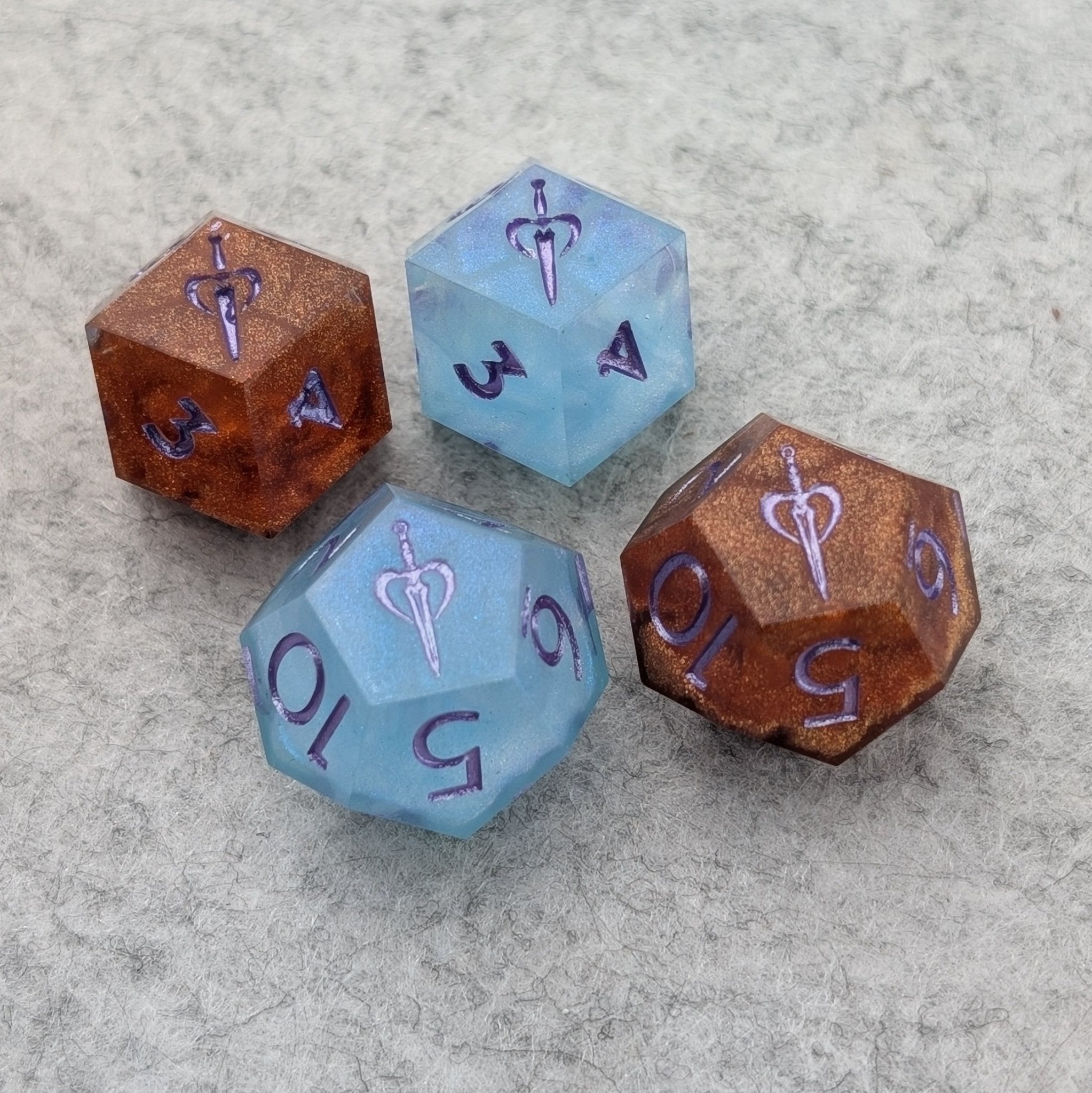 Lavender Divide - 2pc Duality Dice for Daggerheart - EBONWOOD