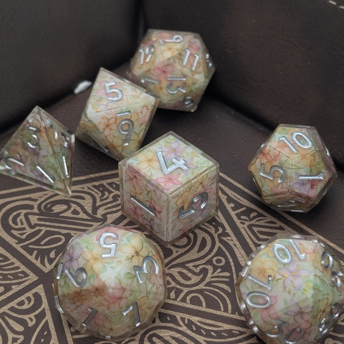 Wildbloom - 7 Piece Luxury D&D Dice Set