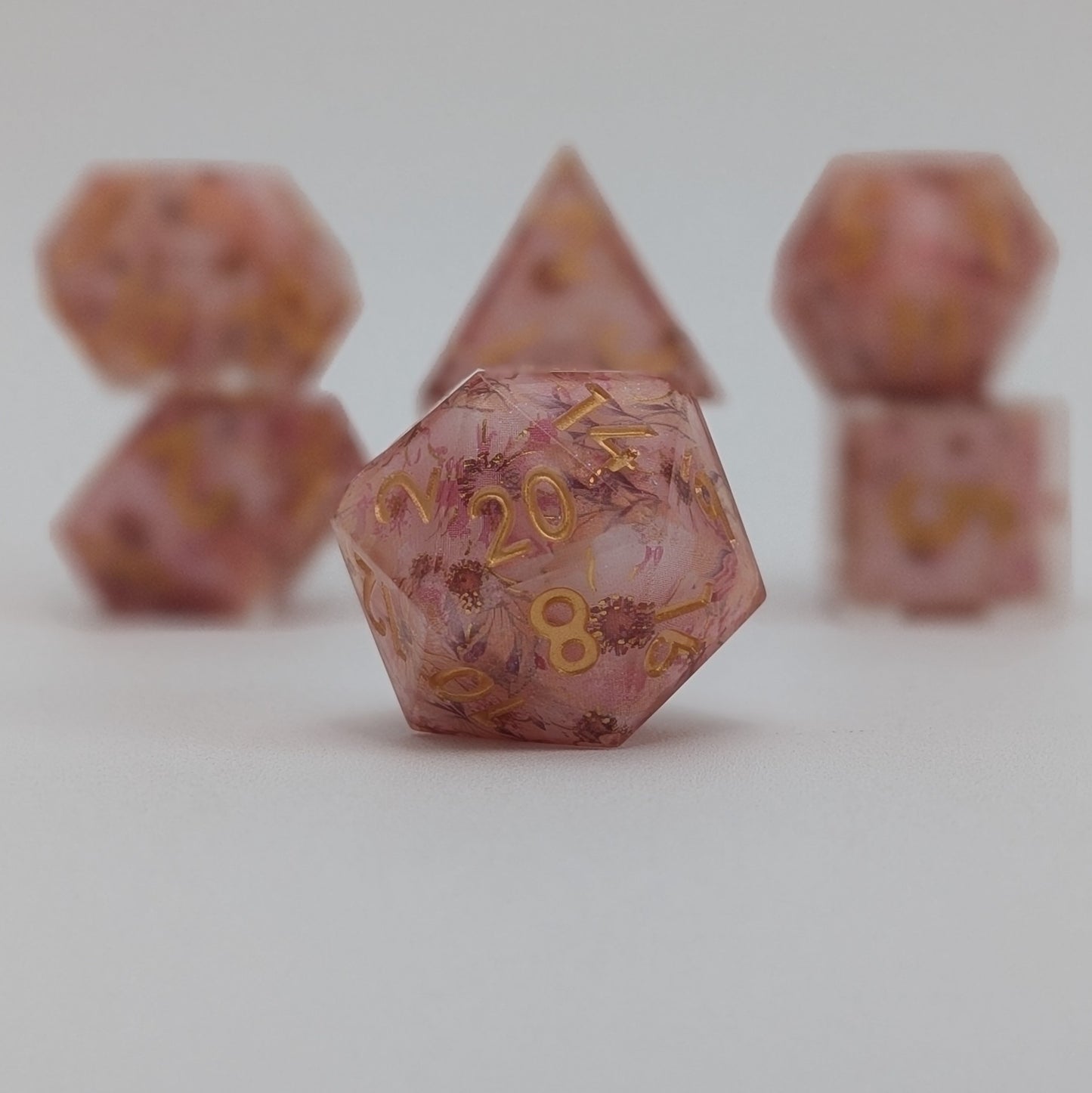 Daydream Petals - 7 Piece Luxury D&D Dice Set
