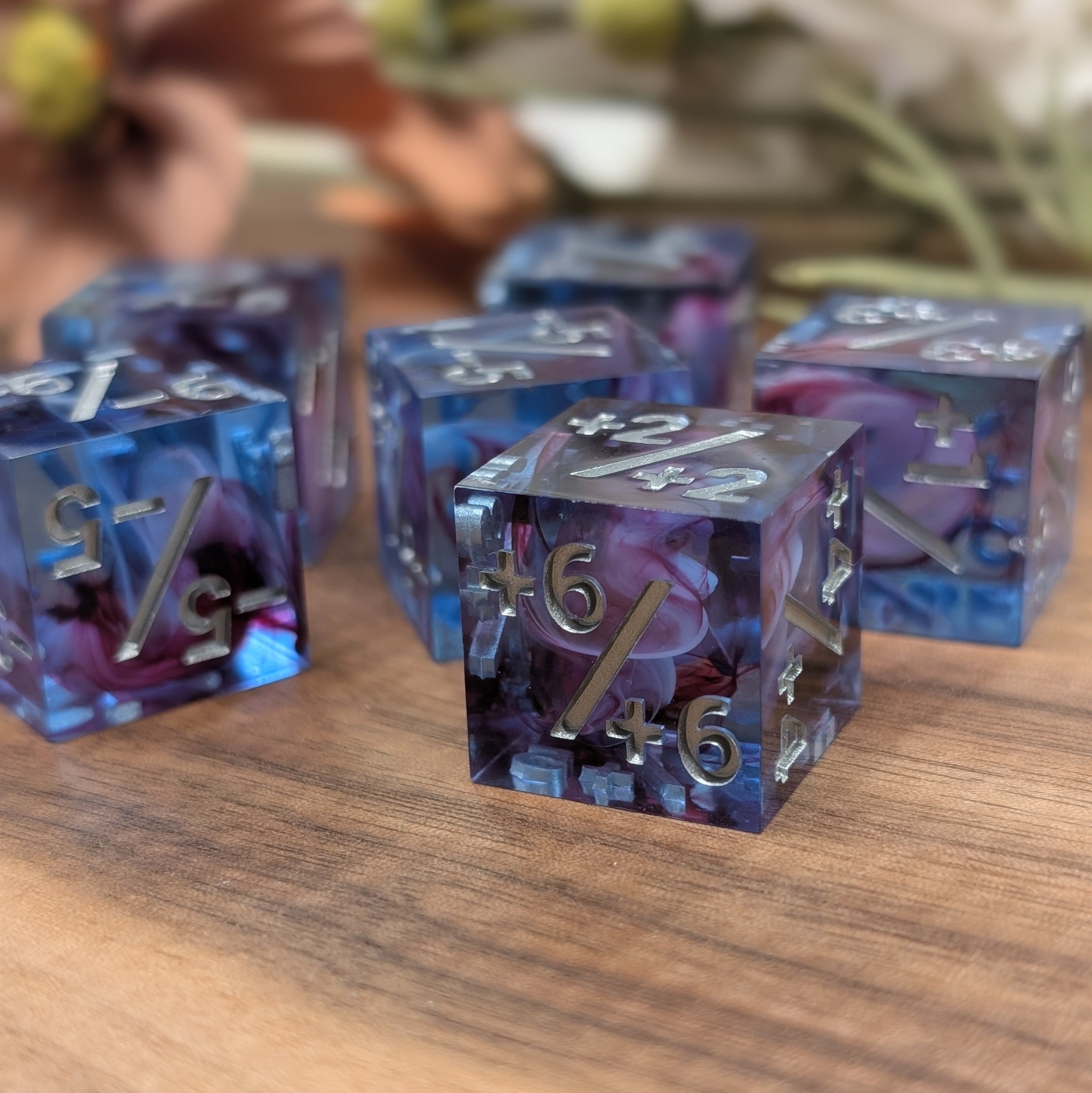 Bloodmist Veil MTG Spindown D20 & MTG Counter Dice Combo Set