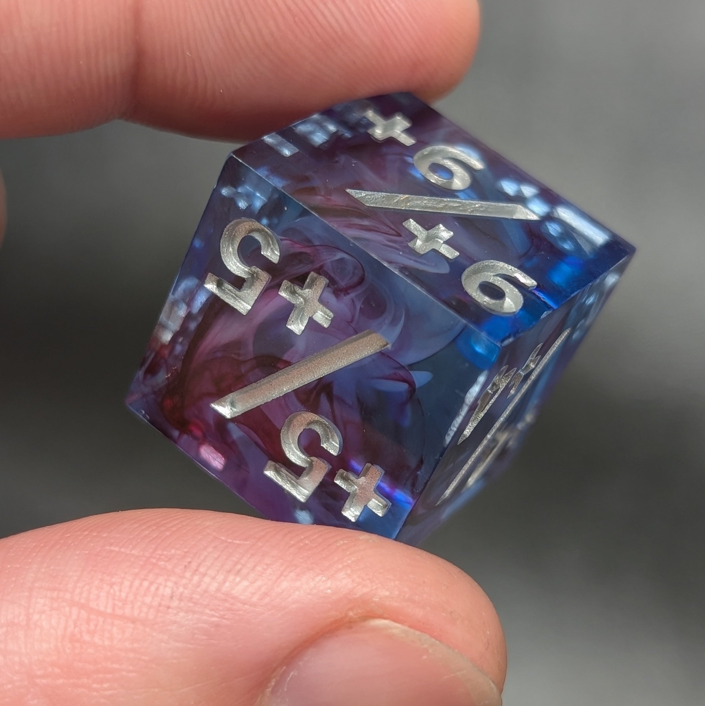 Bloodmist Veil MTG Spindown D20 & MTG Counter Dice Combo Set