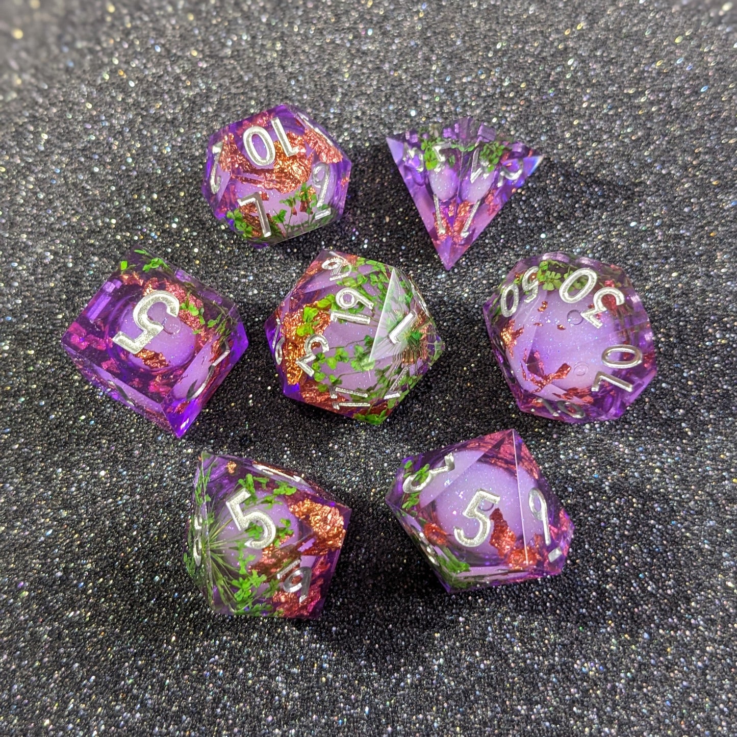 Twilight Trefoil  - 7 Piece Liquid Core Dice Set