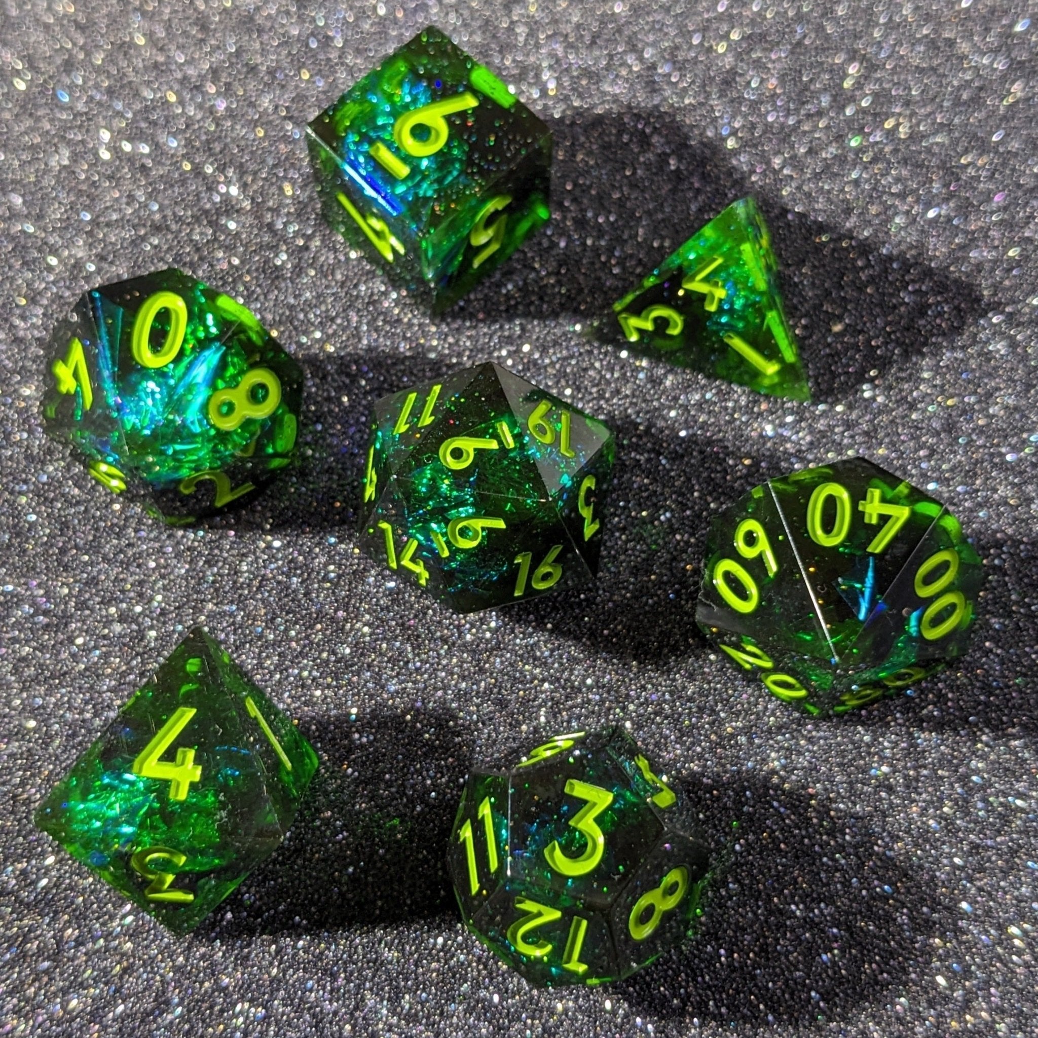 Obsidian Nebulosity - 7 Piece Luxury D&D Dice Set
