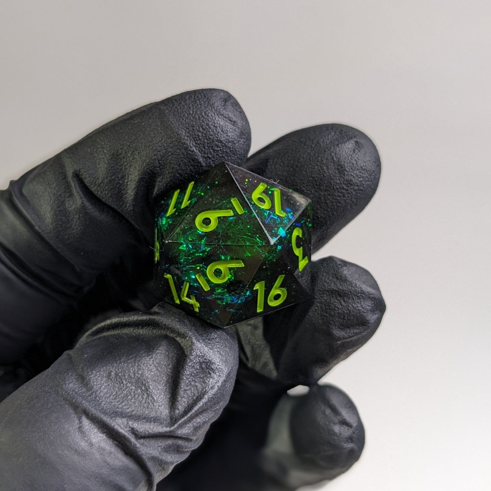 Obsidian Nebulosity - 7 Piece Luxury D&D Dice Set