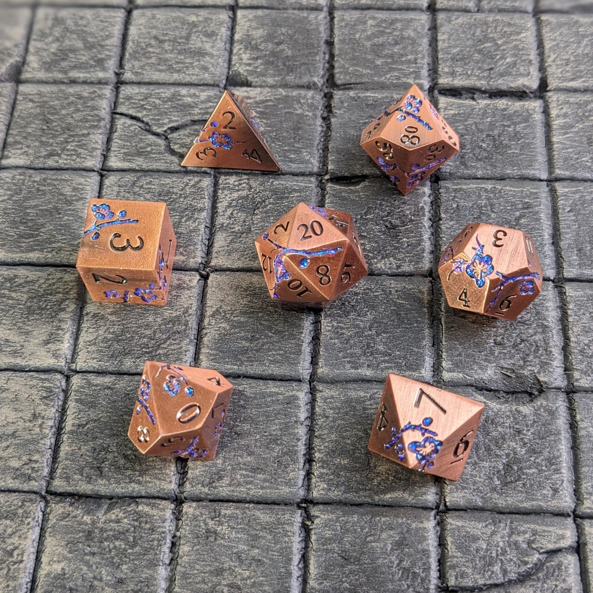 Moonlit Eldertarn - 7 Piece Luxury Metal D&D Dice Set