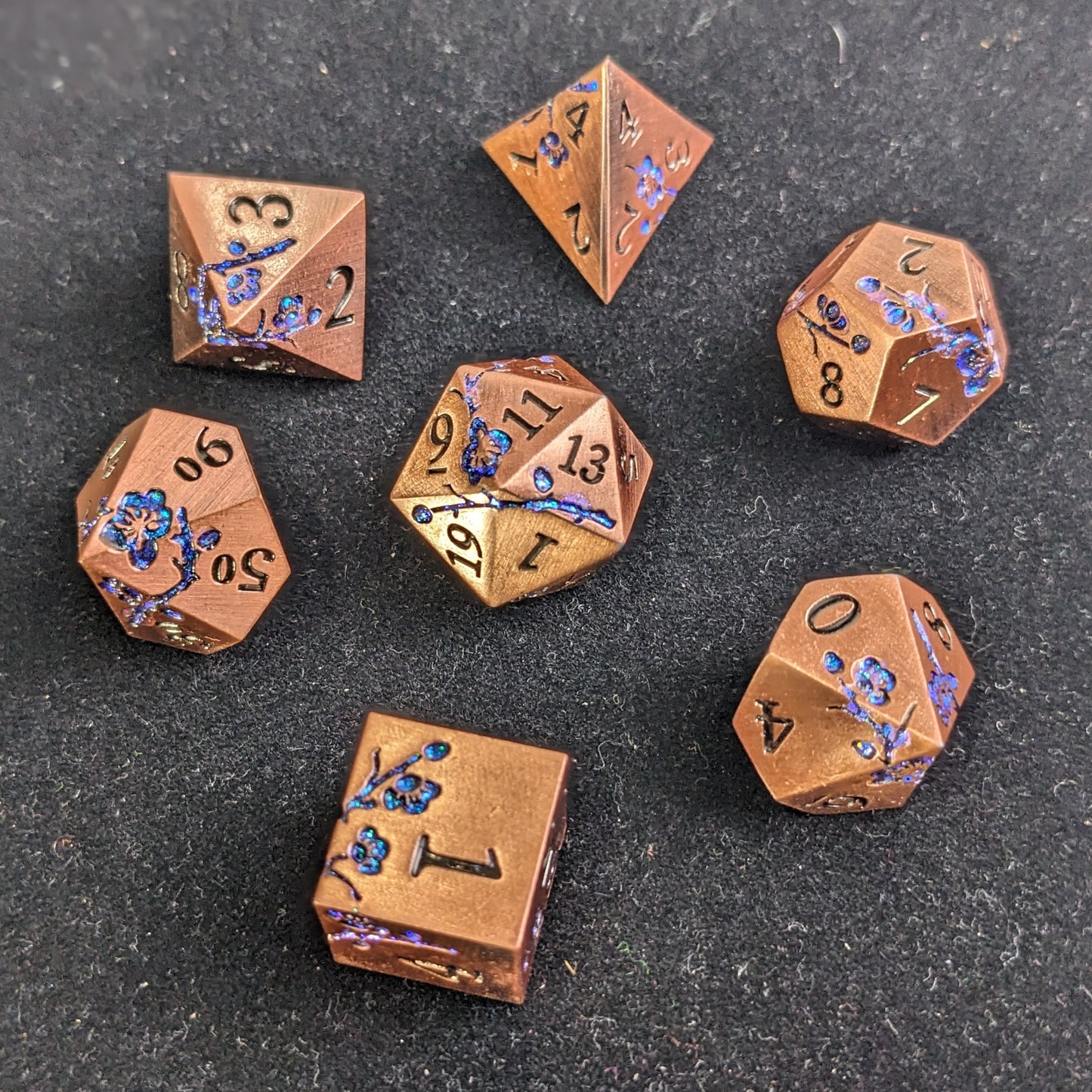 Moonlit Eldertarn - 7 Piece Luxury Metal D&D Dice Set