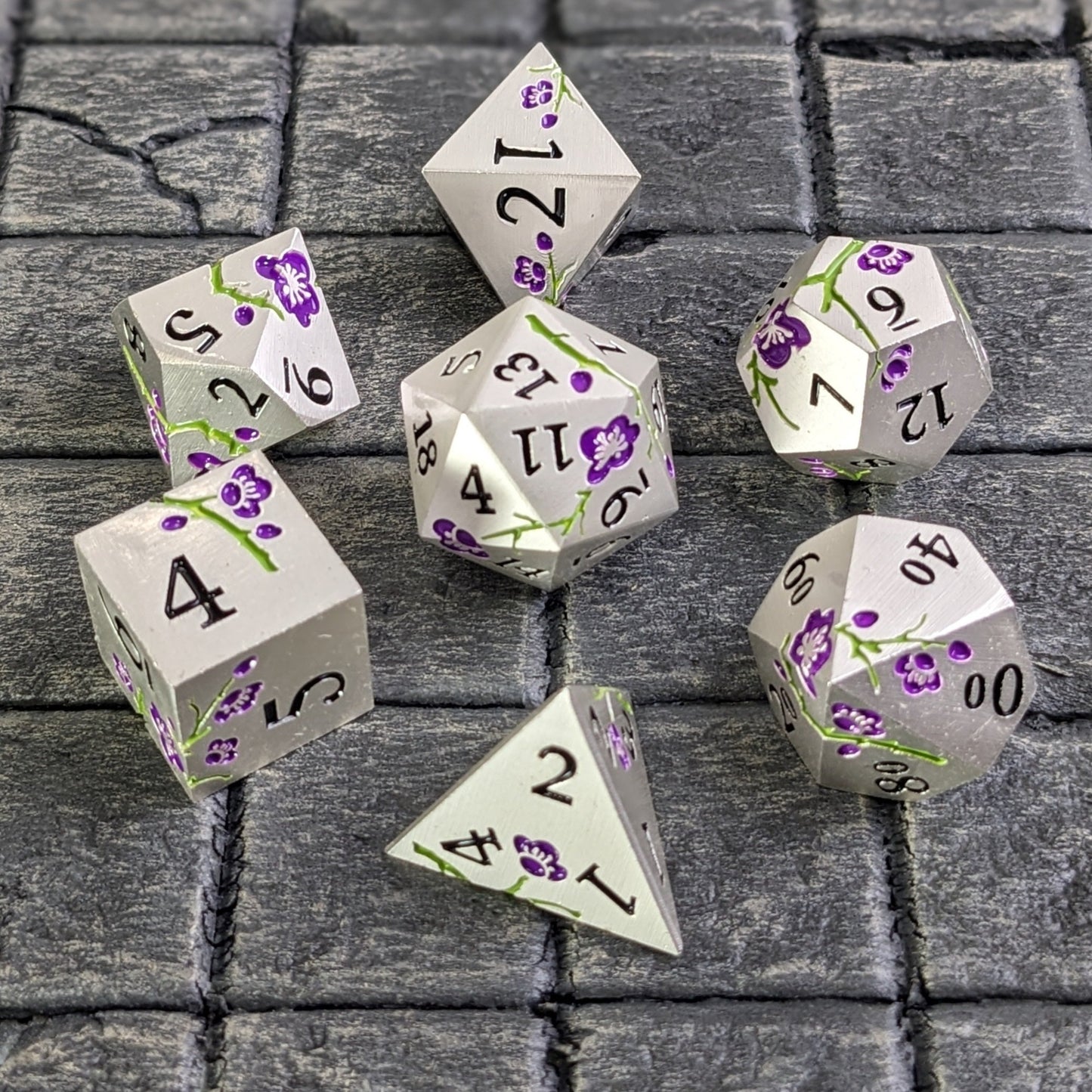 Moonlit Orchid - 7 Piece Luxury Metal D&D Dice Set