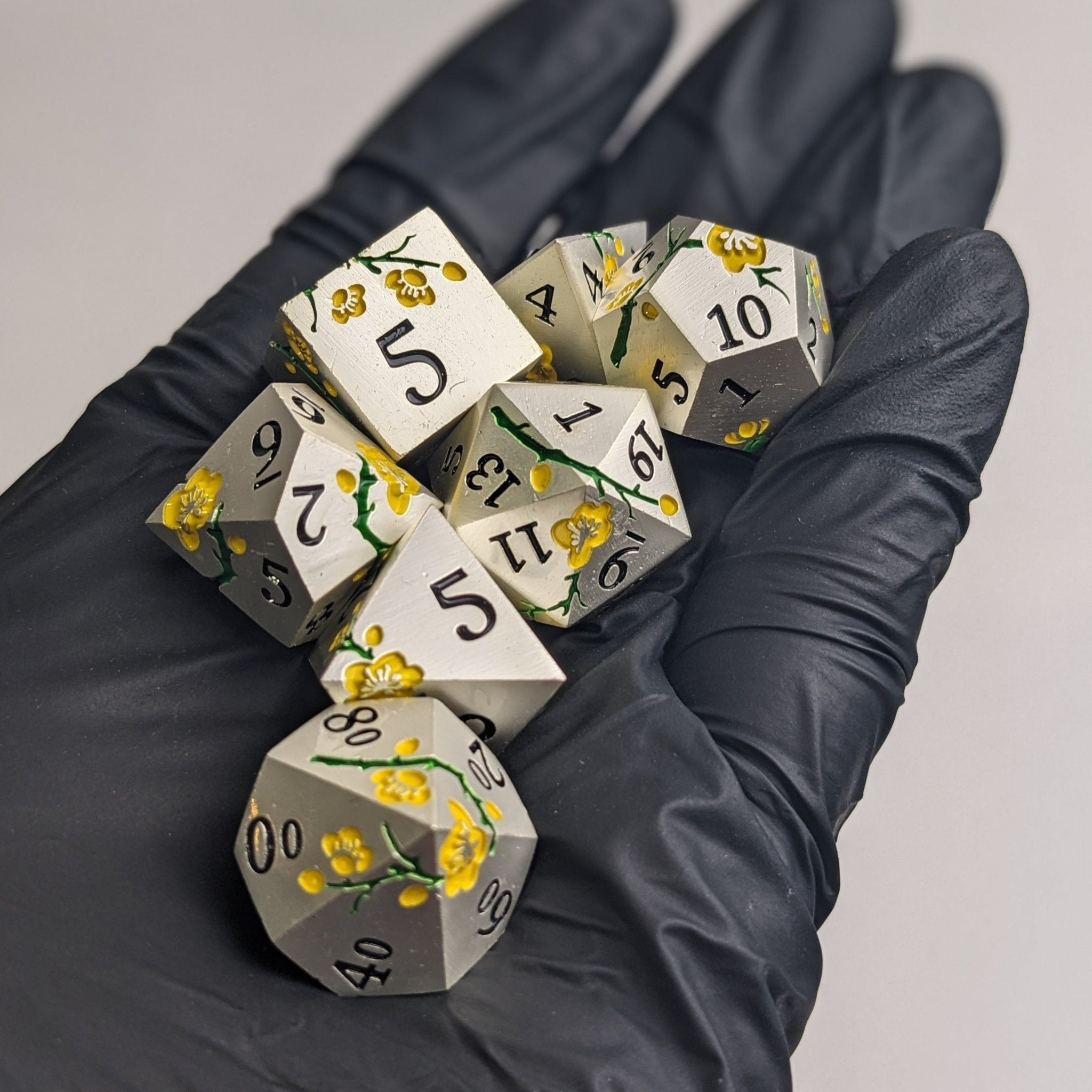 Moonlit Marigold - 7 Piece Luxury Metal D&D Dice Set