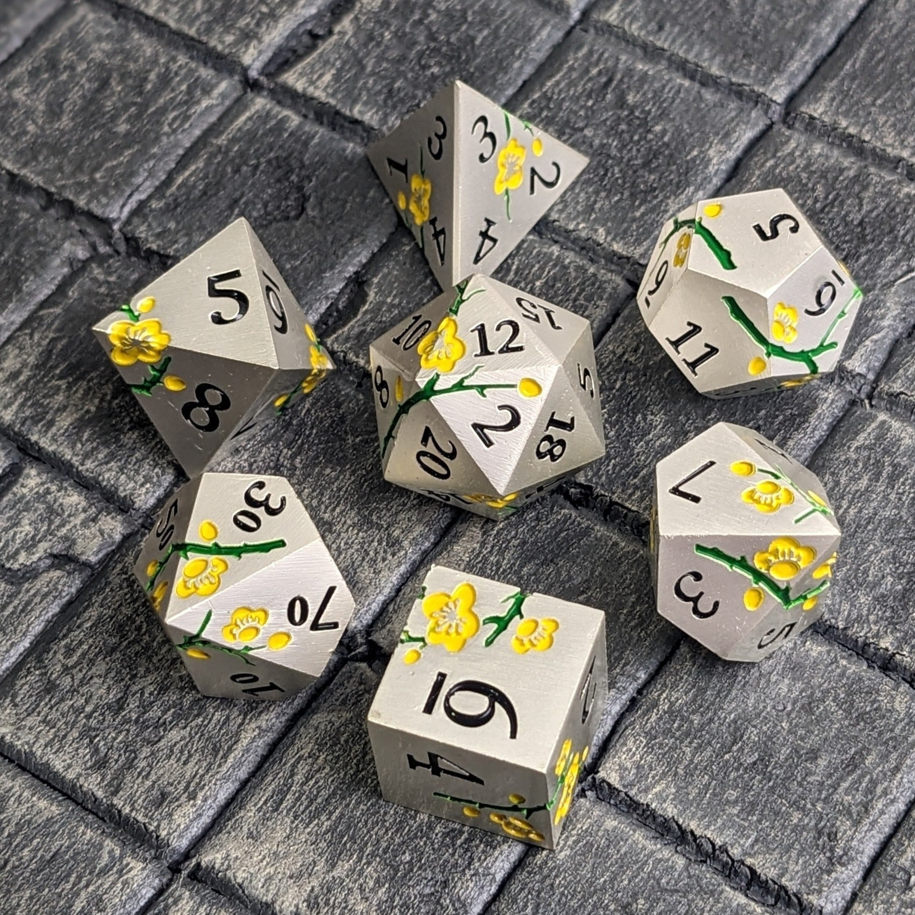 Moonlit Marigold - 7 Piece Luxury Metal D&D Dice Set
