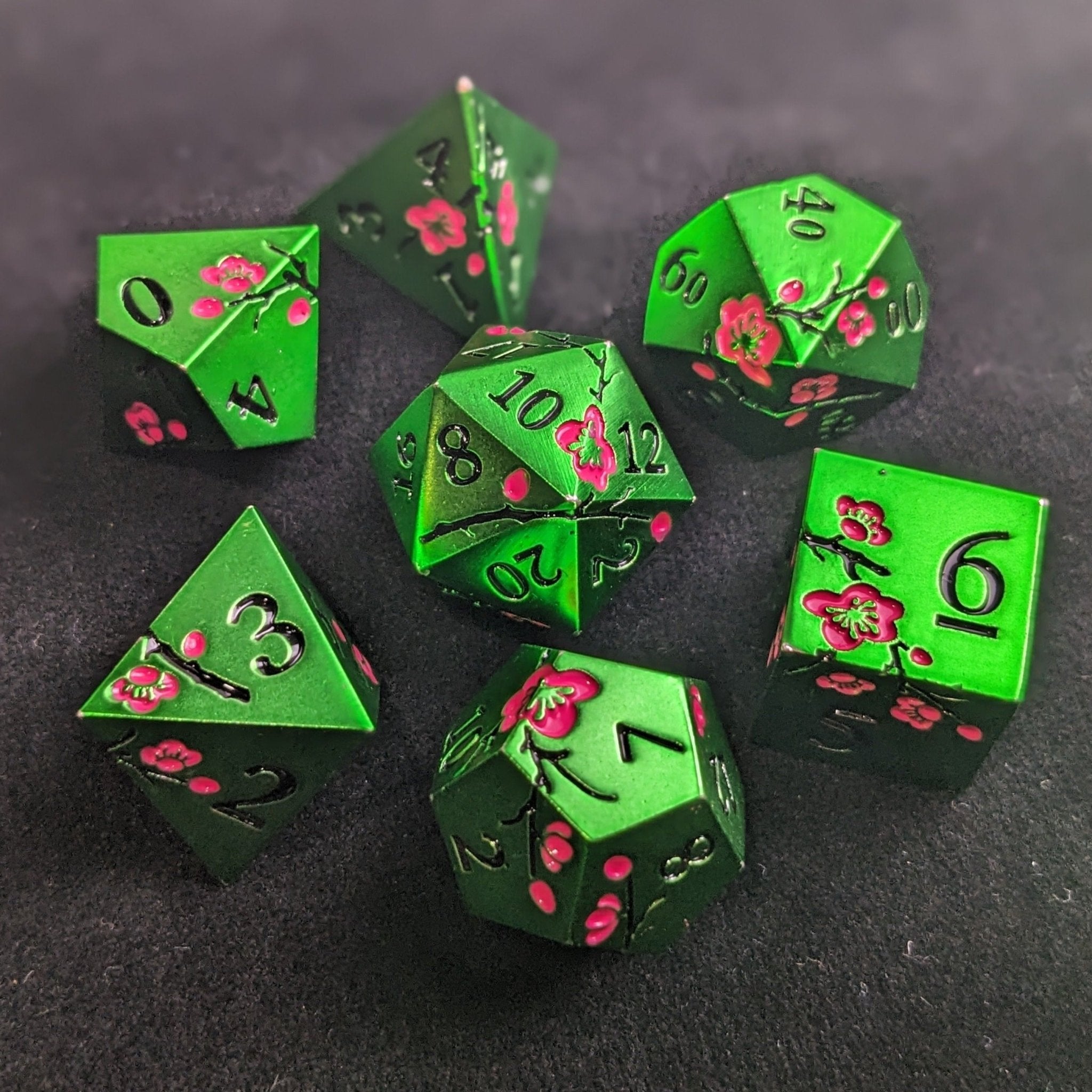 Elven Fernsteel - 7 Piece Luxury Metal D&D Dice Set