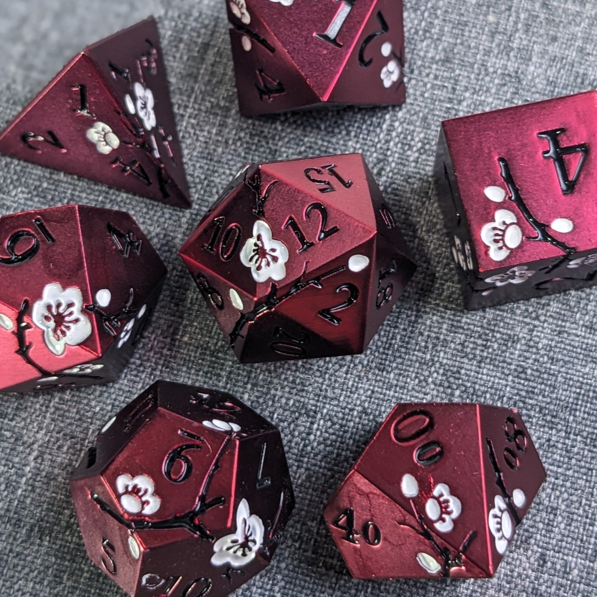 Alabaster Rosium - 7 Piece Luxury Metal D&D Dice Set