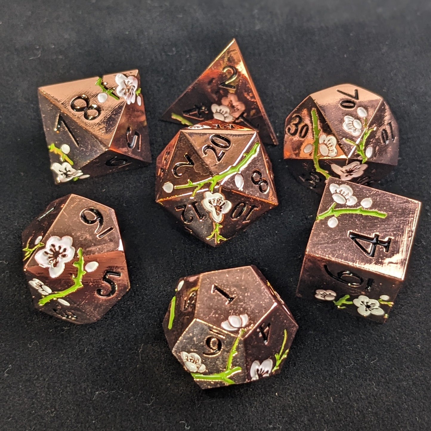 Enchantara - 7 Piece Luxury Metal D&D Dice Set