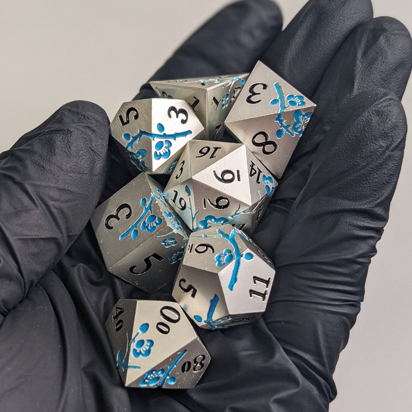 Frostpetal - 7 Piece Luxury Metal D&D Dice Set