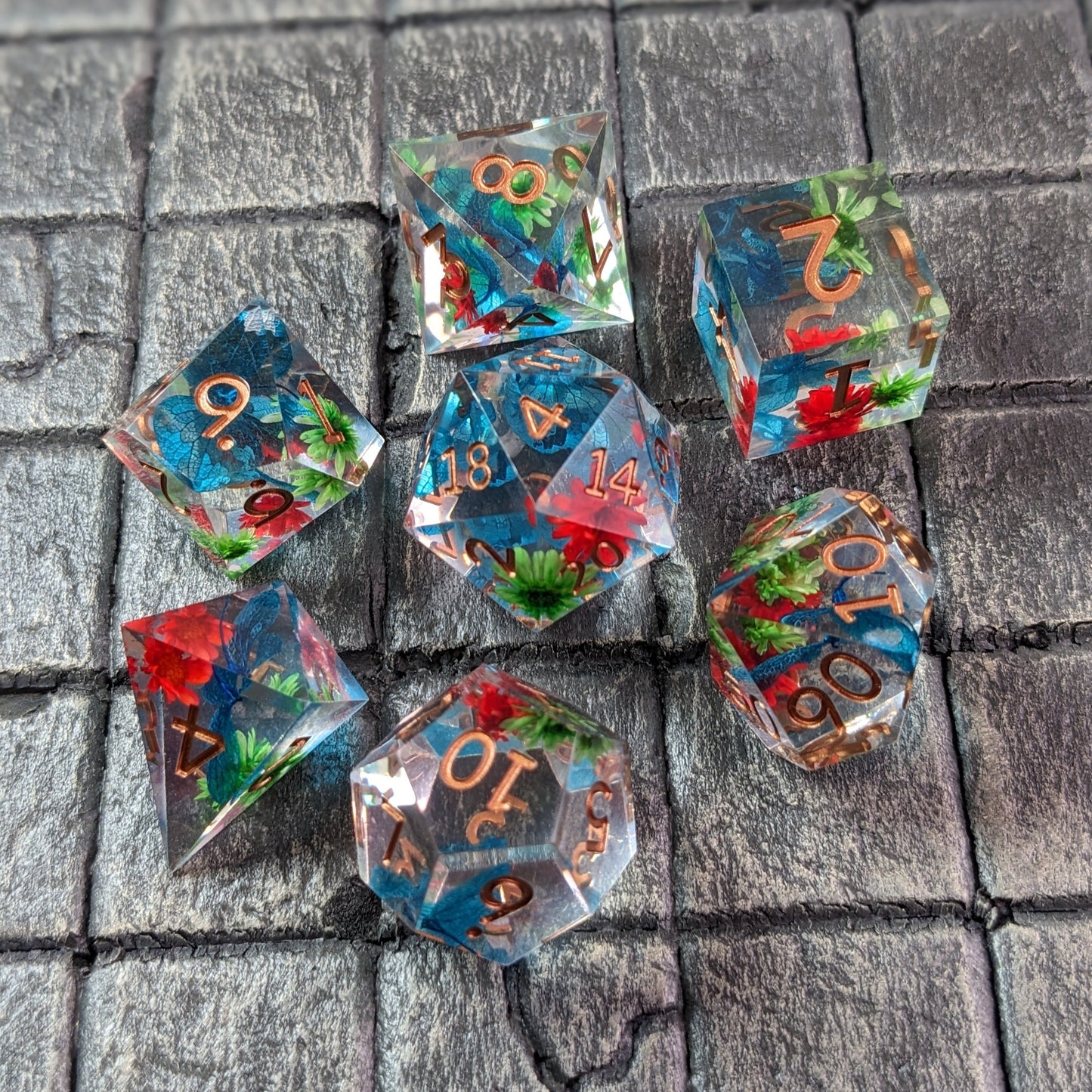 Crystal Flora - 7 Piece Luxury D&D Dice Set