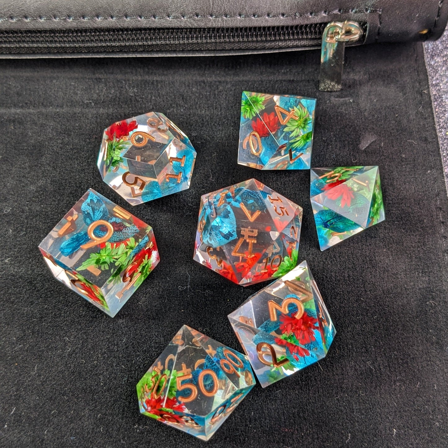 Crystal Flora - 7 Piece Luxury D&D Dice Set