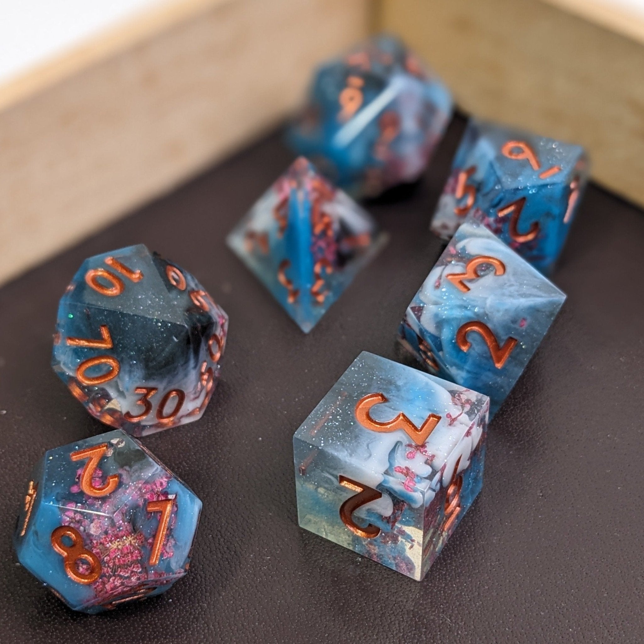 Tranquil Blossom - 7 Piece Luxury D&D Dice Set