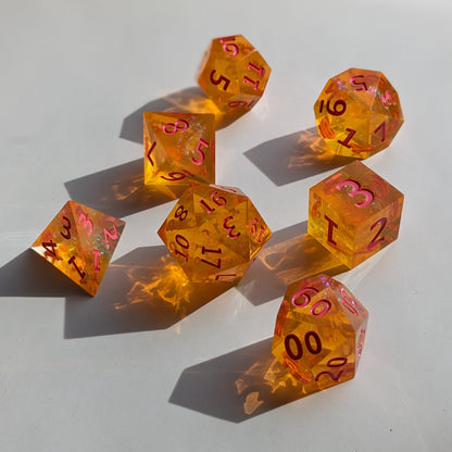 Tangerine Enchantment DnD Resin Dice Set, Sharp Edge Dice DnD Dice set, Dungeons and Dragons, d&d Dice, rpg dice, D20 DND Dice