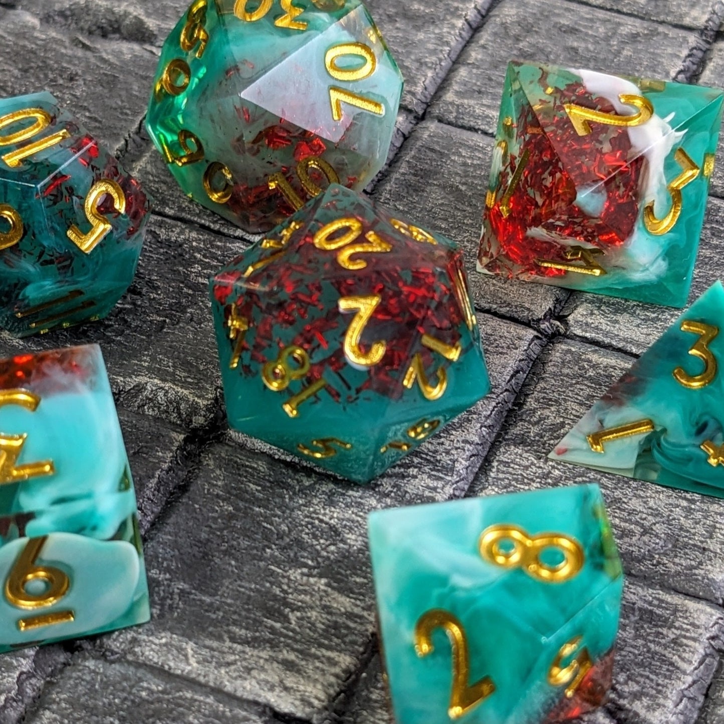 Vermilion Crest - Set of 7 Luxury D&D Dice Set