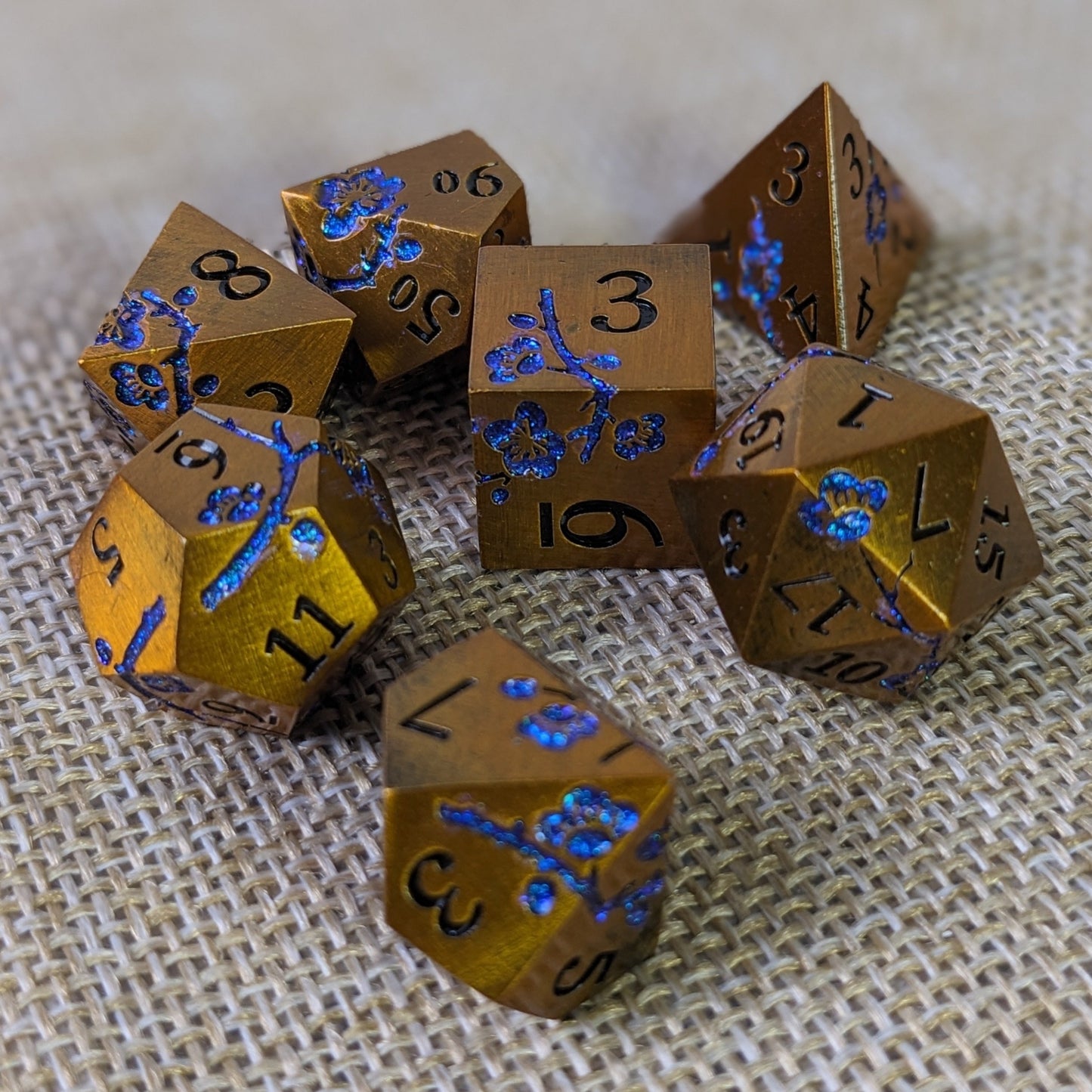 Antiquarian - 7 Piece Luxury Metal D&D Dice Set