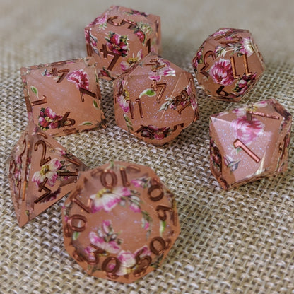 Feyblush - 7 Piece Luxury D&D Dice Set