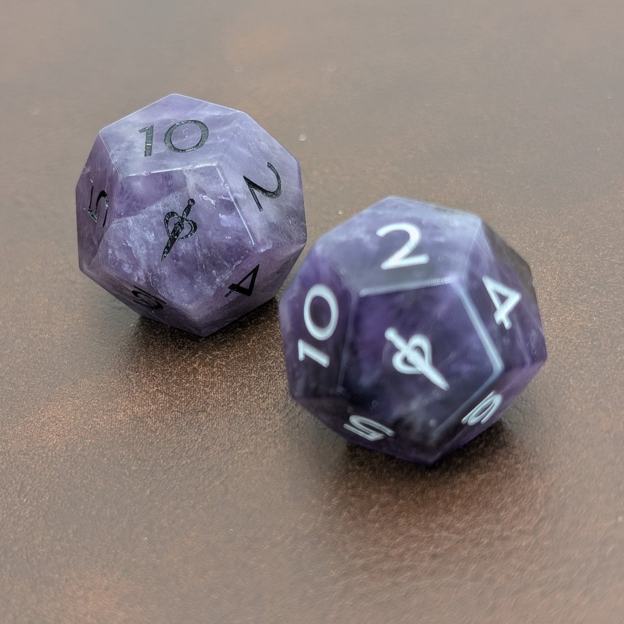 Amethyst - 2pc Gemstone Duality Dice for Daggerheart - EBONWOOD