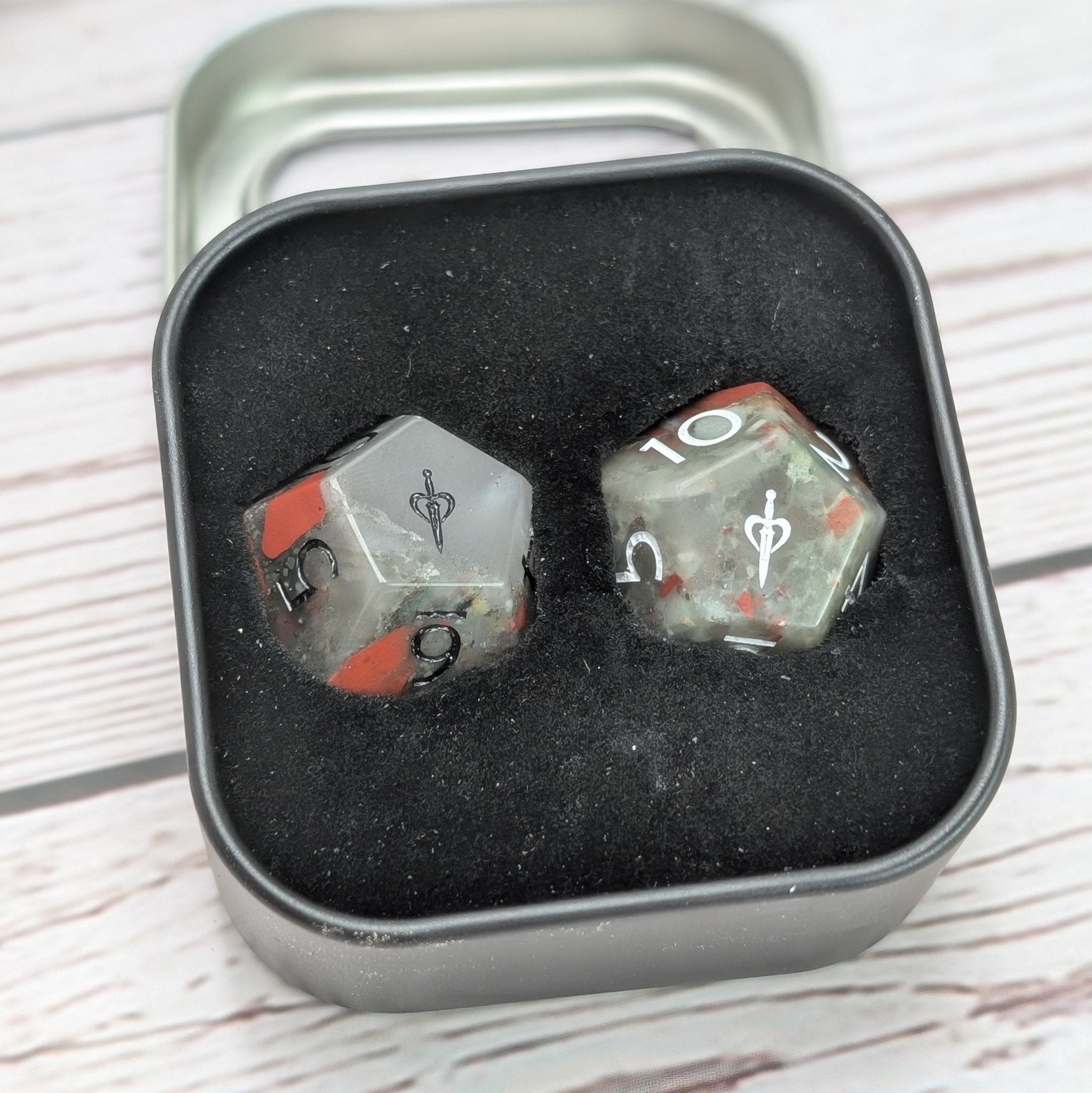 Blood Stone - 2pc Gemstone Duality Dice for Daggerheart - EBONWOOD
