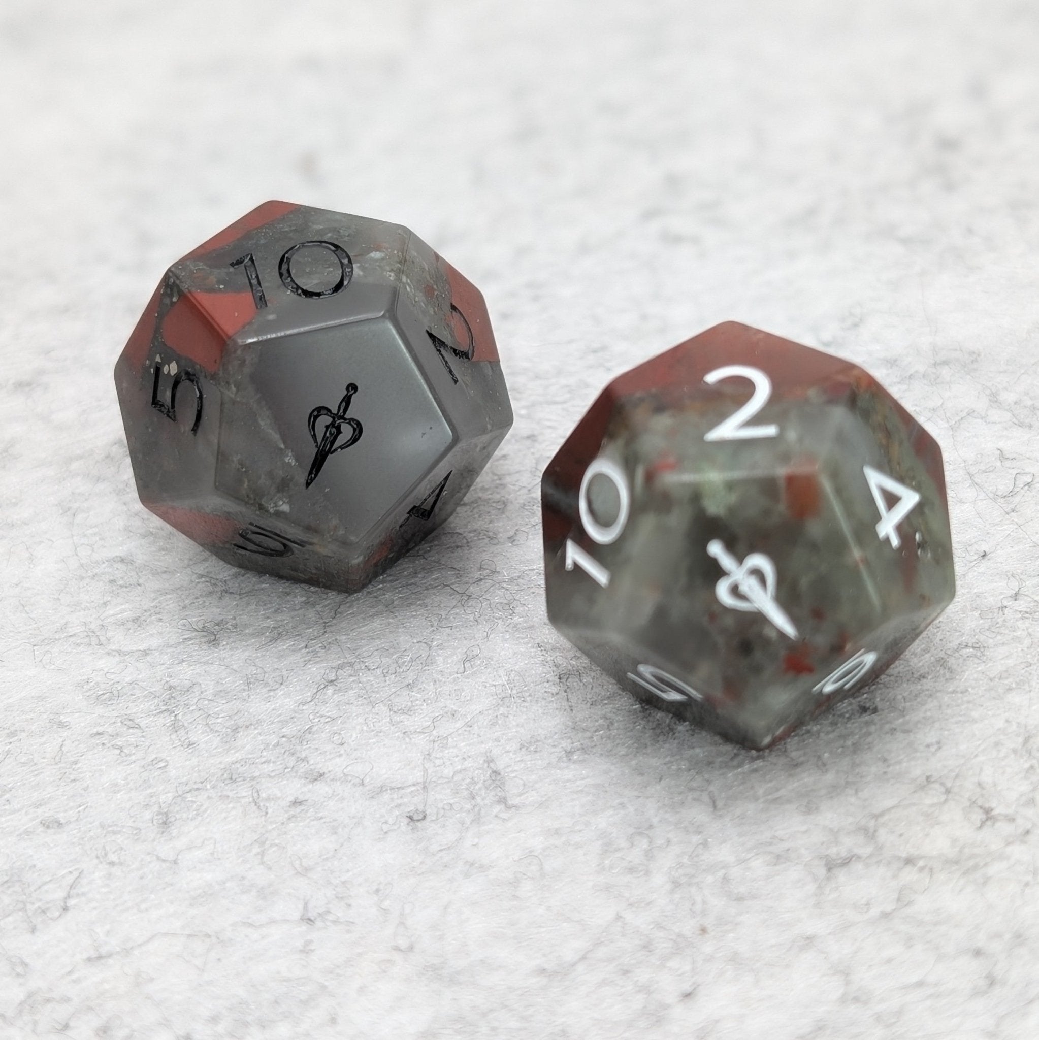 Blood Stone - 2pc Gemstone Duality Dice for Daggerheart - EBONWOOD