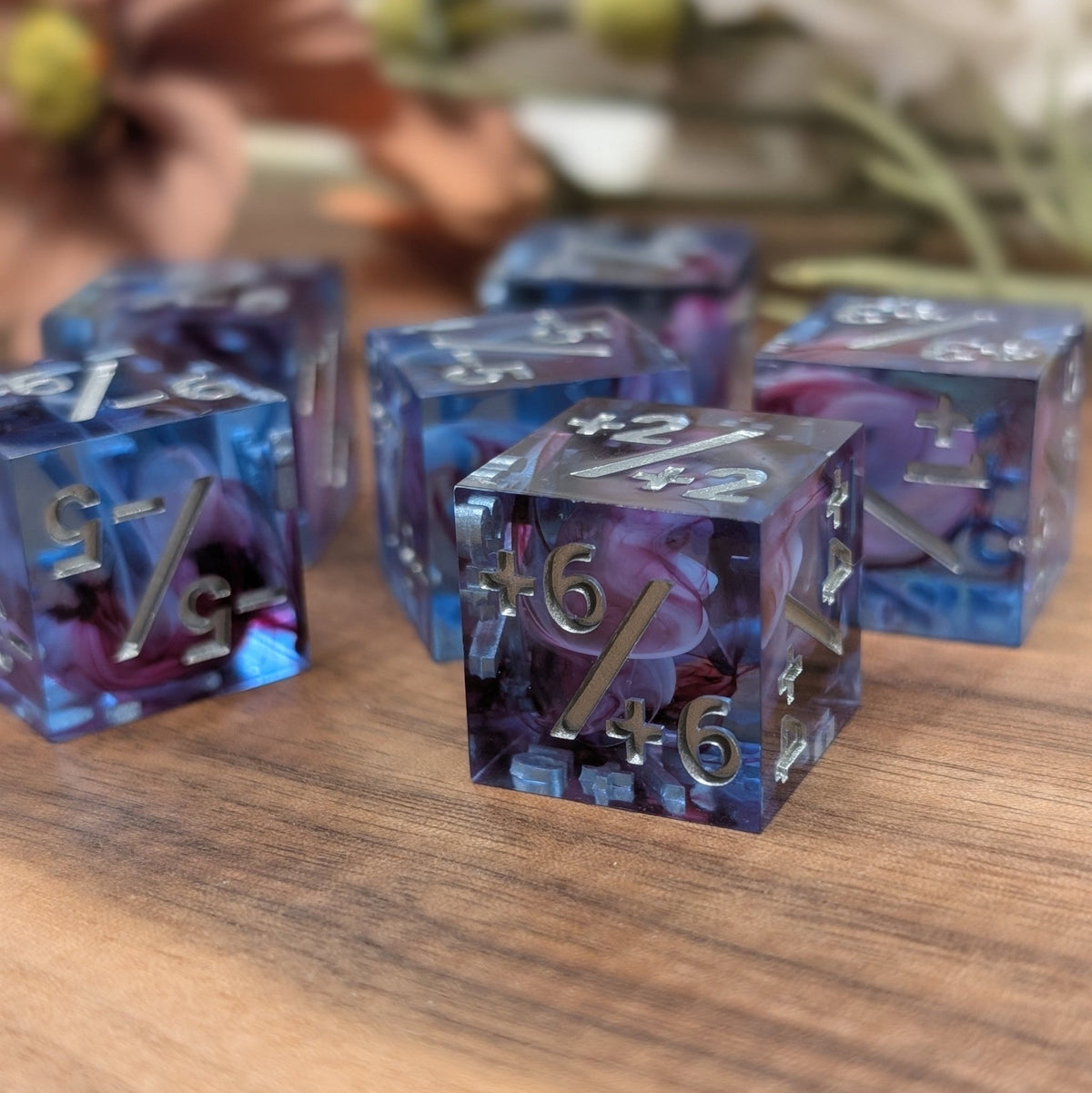 Bloodmist Veil MTG Spindown D20 & MTG Counter Dice Combo Set - EBONWOOD