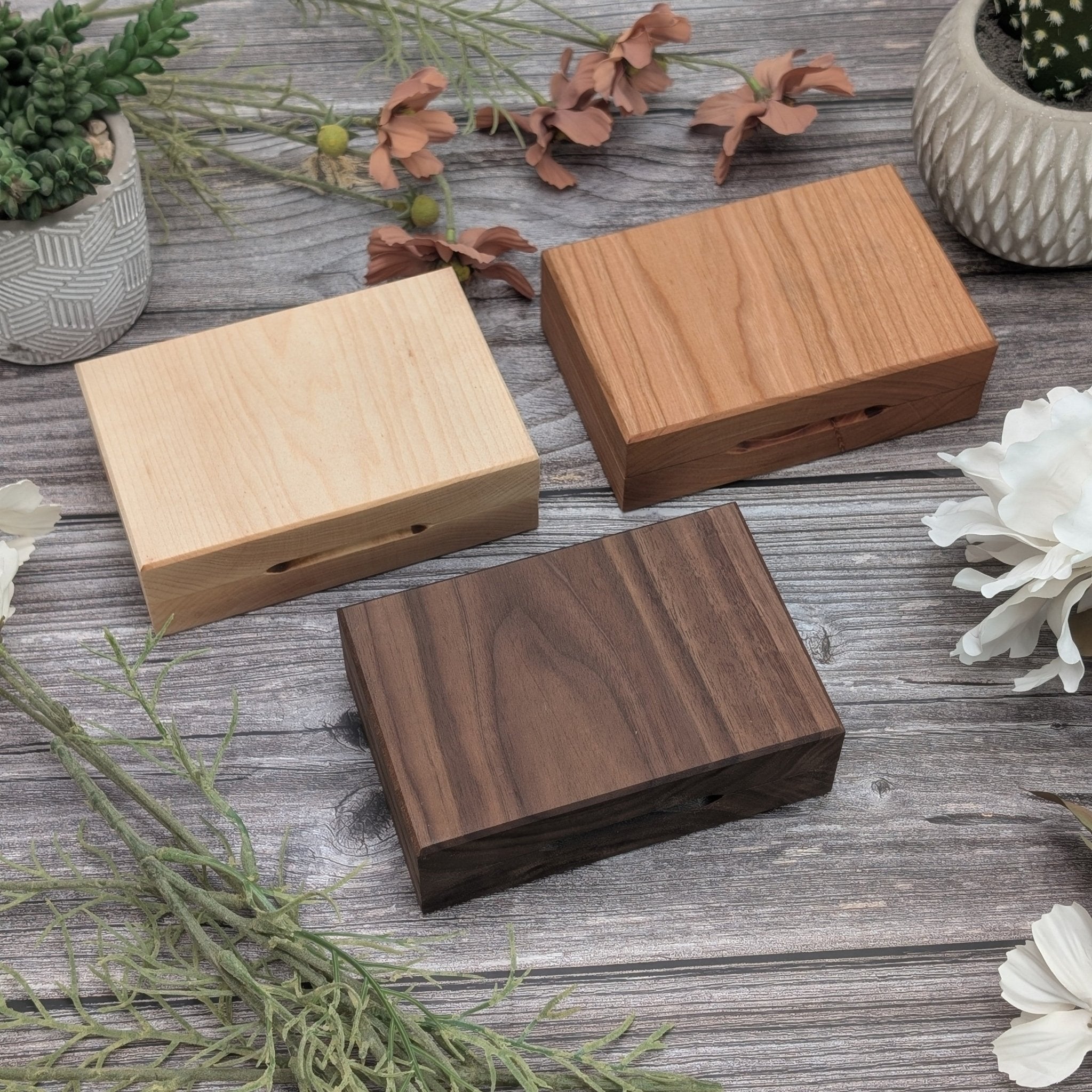 Cribbage Companion: Custom Wooden Playing Card & Peg Box - EBONWOOD