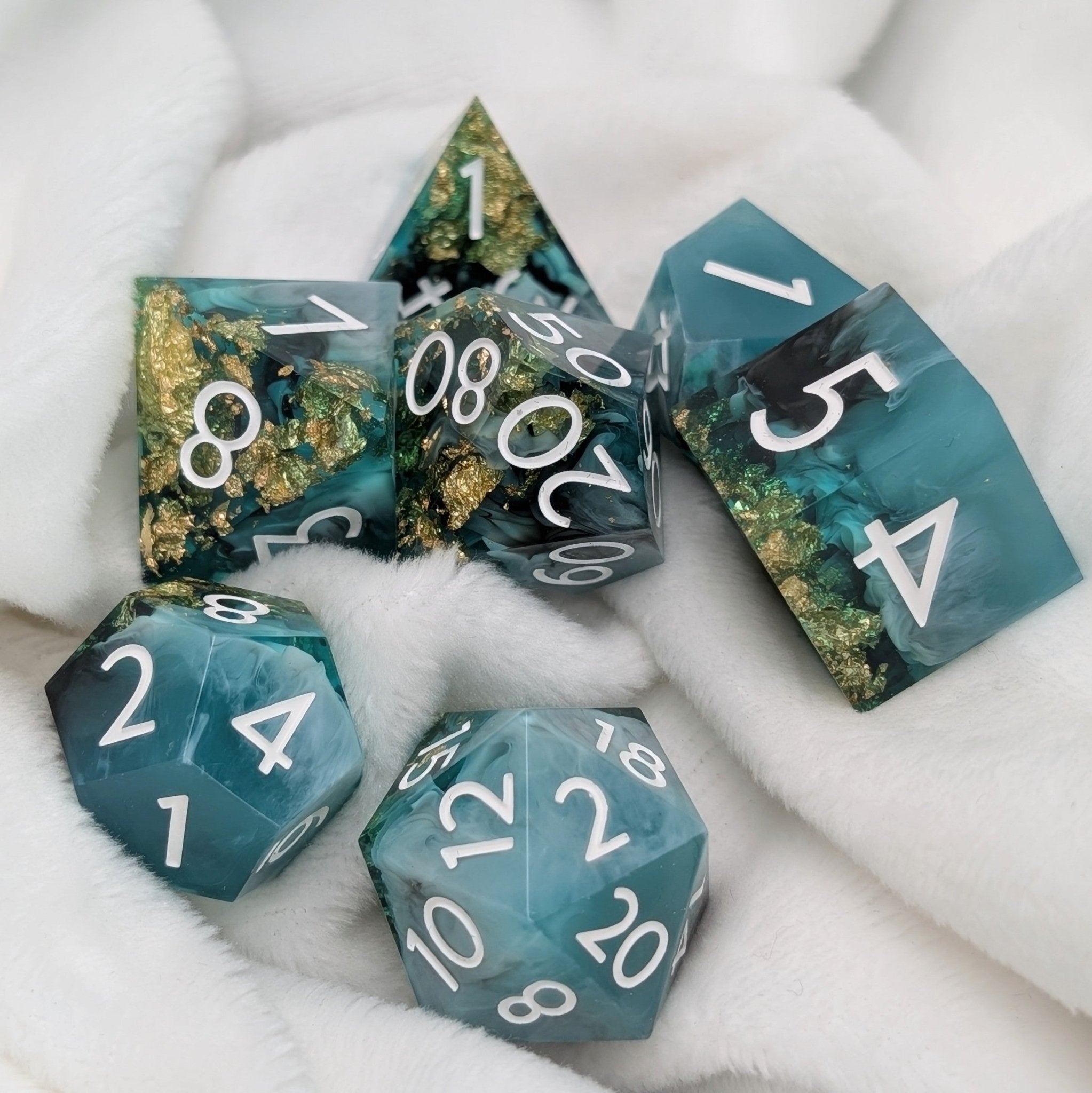 Deathmire 7 - Piece Polyhedral Dice Set - EBONWOOD