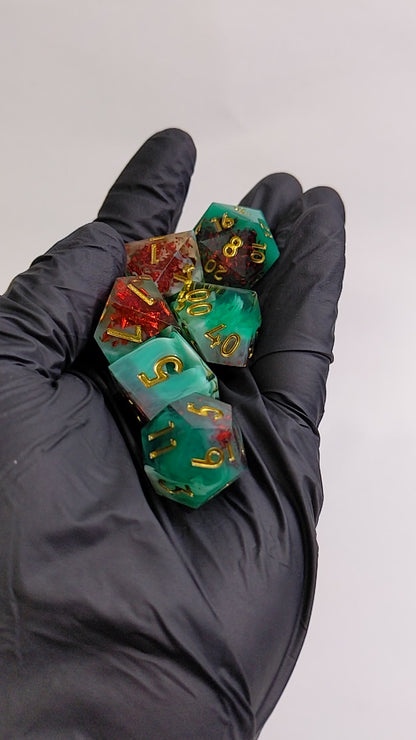 Vermilion Crest - Set of 7 Luxury D&D Dice Set