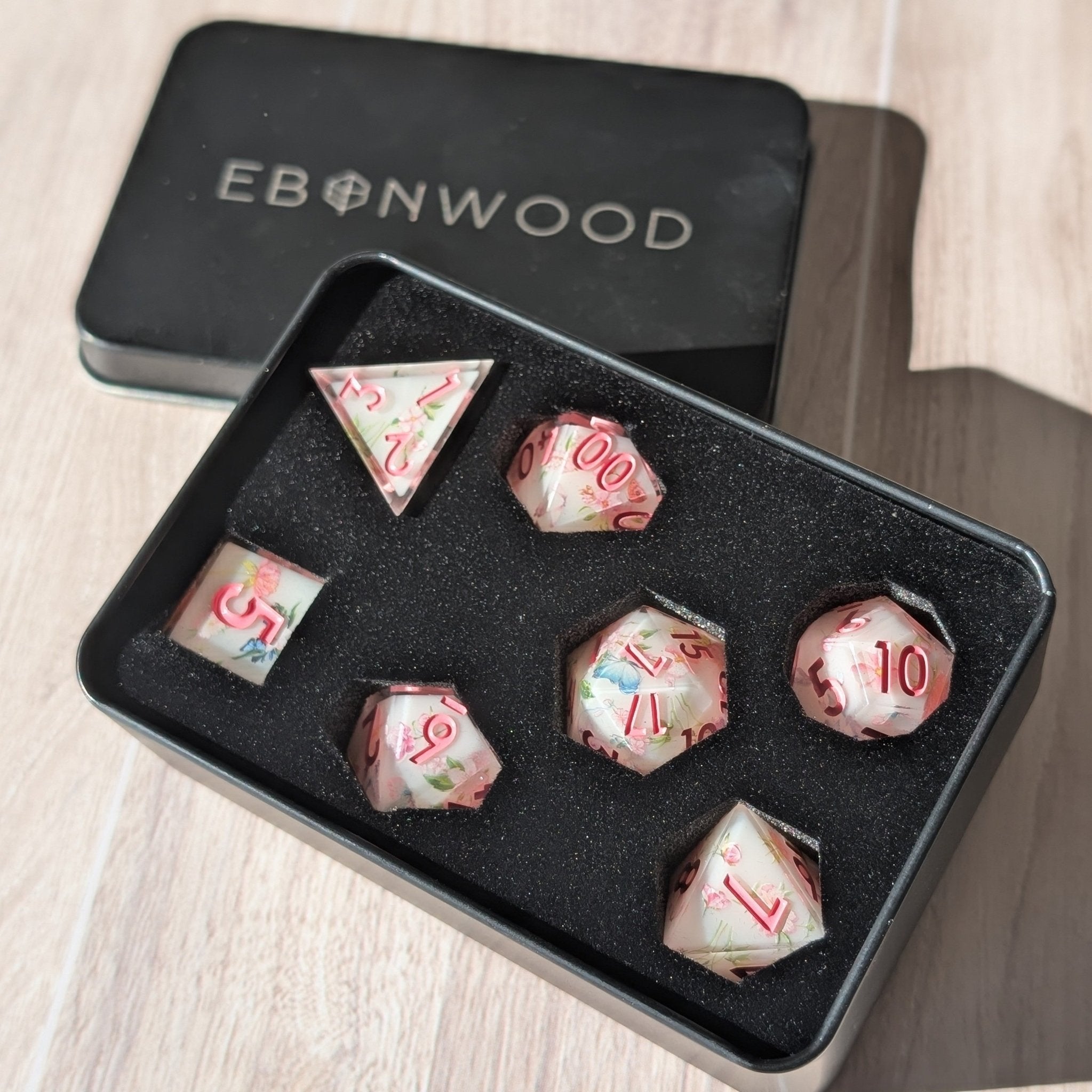 Flutterfey Bloom - 7 Piece Luxury D&D Dice Set