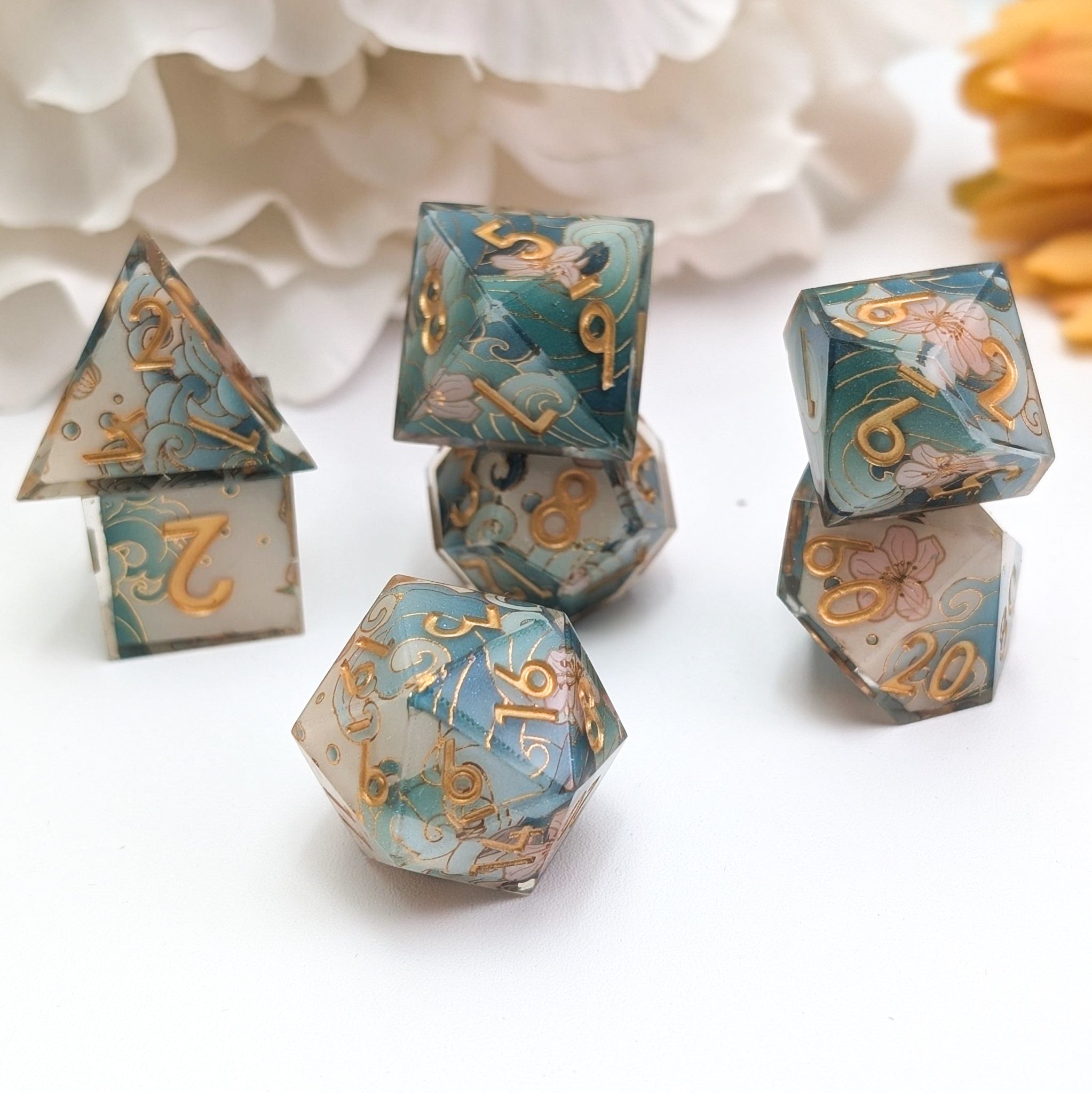 Tidal Focus - 7 Piece Luxury D&D Dice Set - EBONWOOD