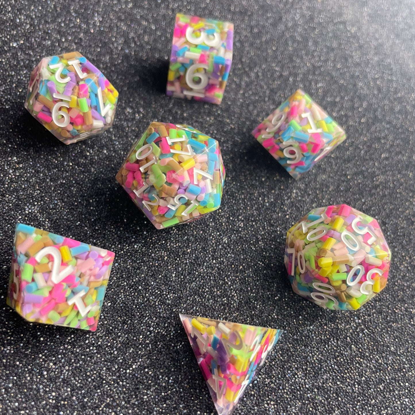 Nexus Crystal - 7 Piece Luxury D&D Dice Set