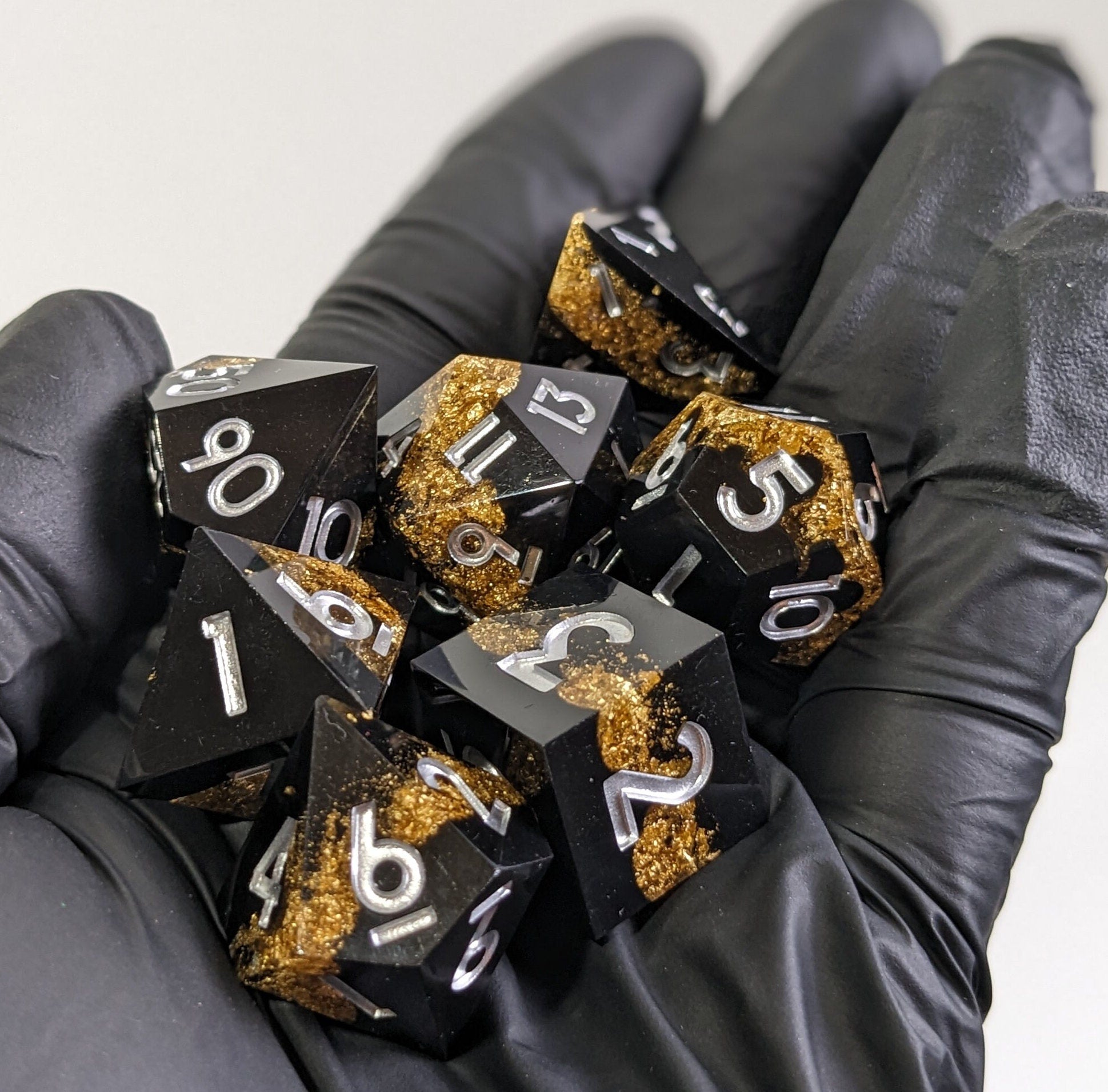 Starlit Onyx - 7 Piece Luxury D&D Dice Set