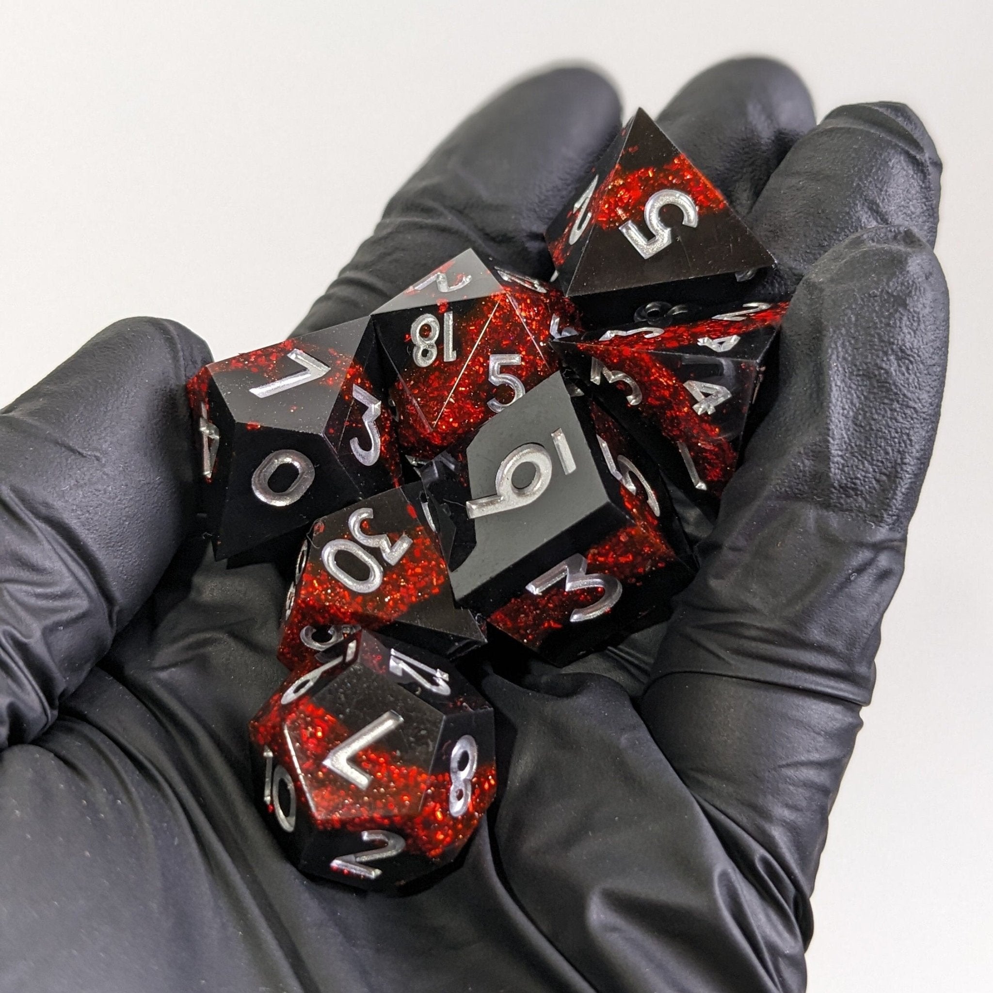 Inferno Onyx - 7 Piece Luxury D&D Dice Set